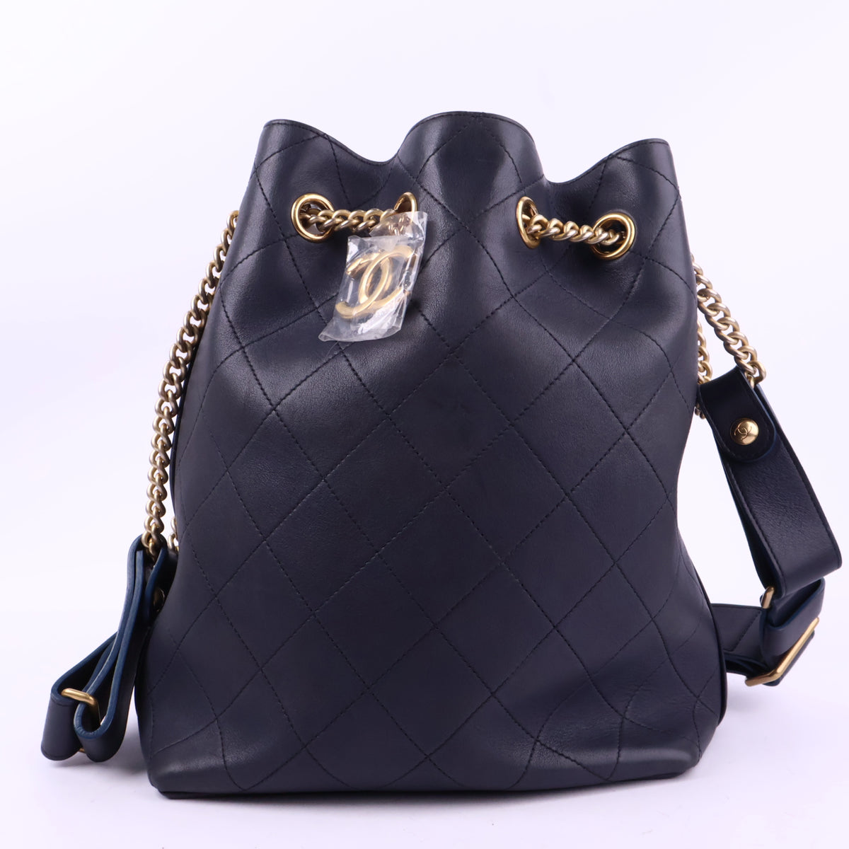 J2943 Chanel Shoulder Bag on my Should' Small Drawstring Bag | Pre-Owned