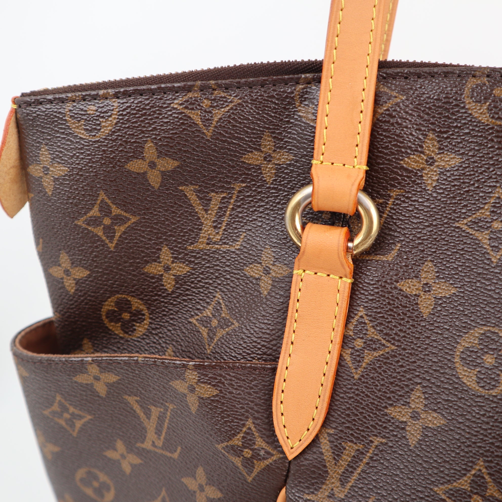 Louis Vuitton Monogram Totally MM Shoulder Bag C1698R | Pre-Owned Excellent Brown Monogram Canvas