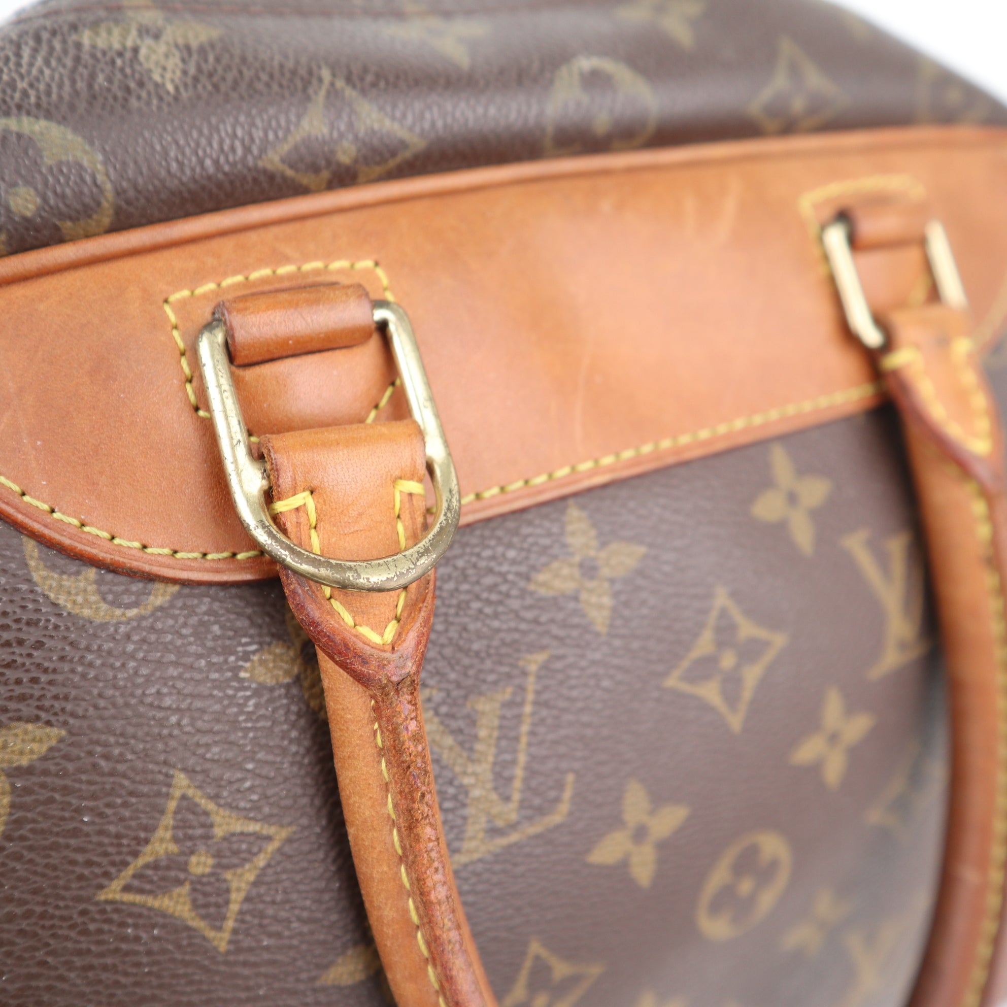 Louis Vuitton Monogram Deauville Shoulder Bag C1714 | Pre-Owned Very Good Brown Monogram Canvas
