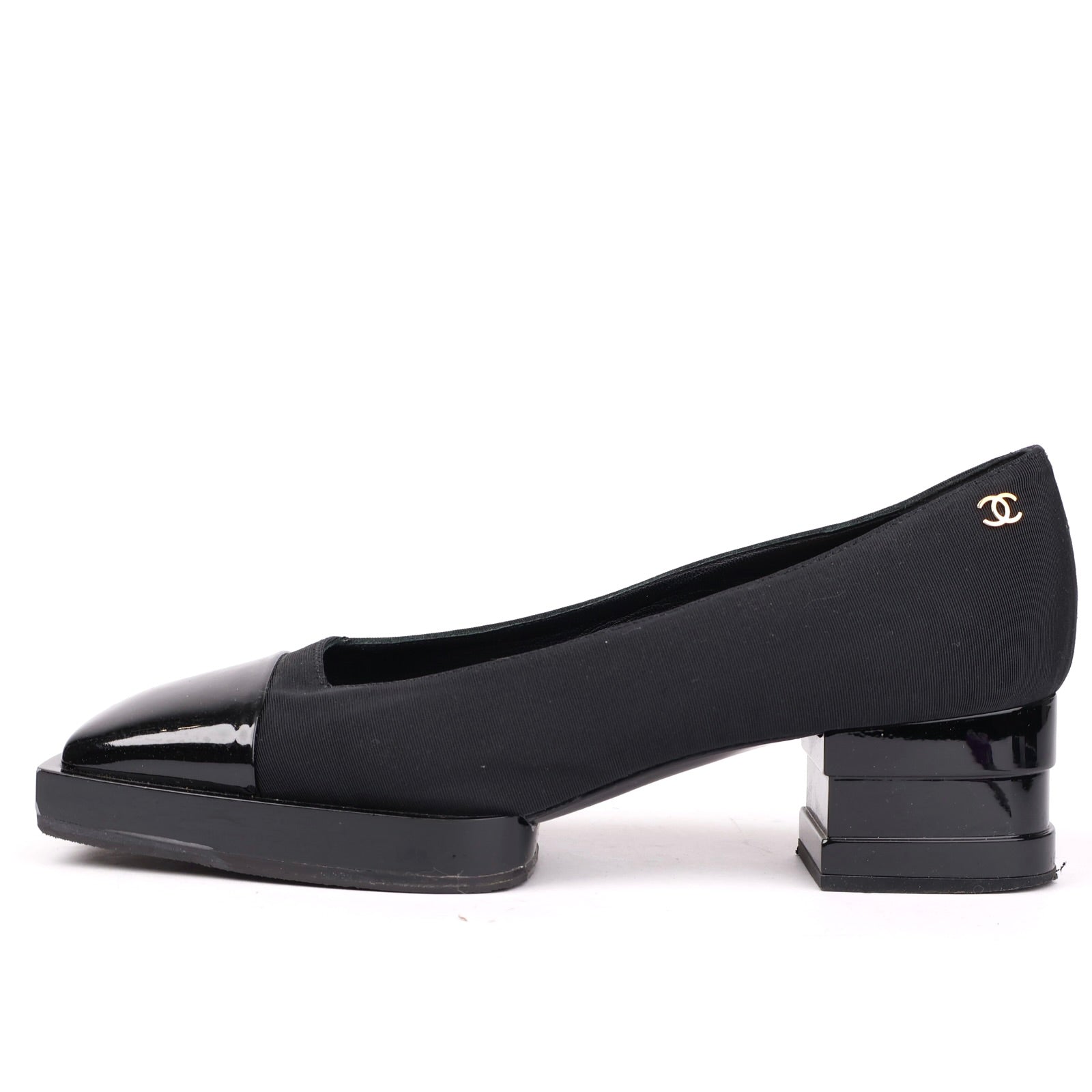 J1336 CHANEL Black Grosgrain and Patent Leather Low Heel Pumps EU38/UK5- Pre Owned