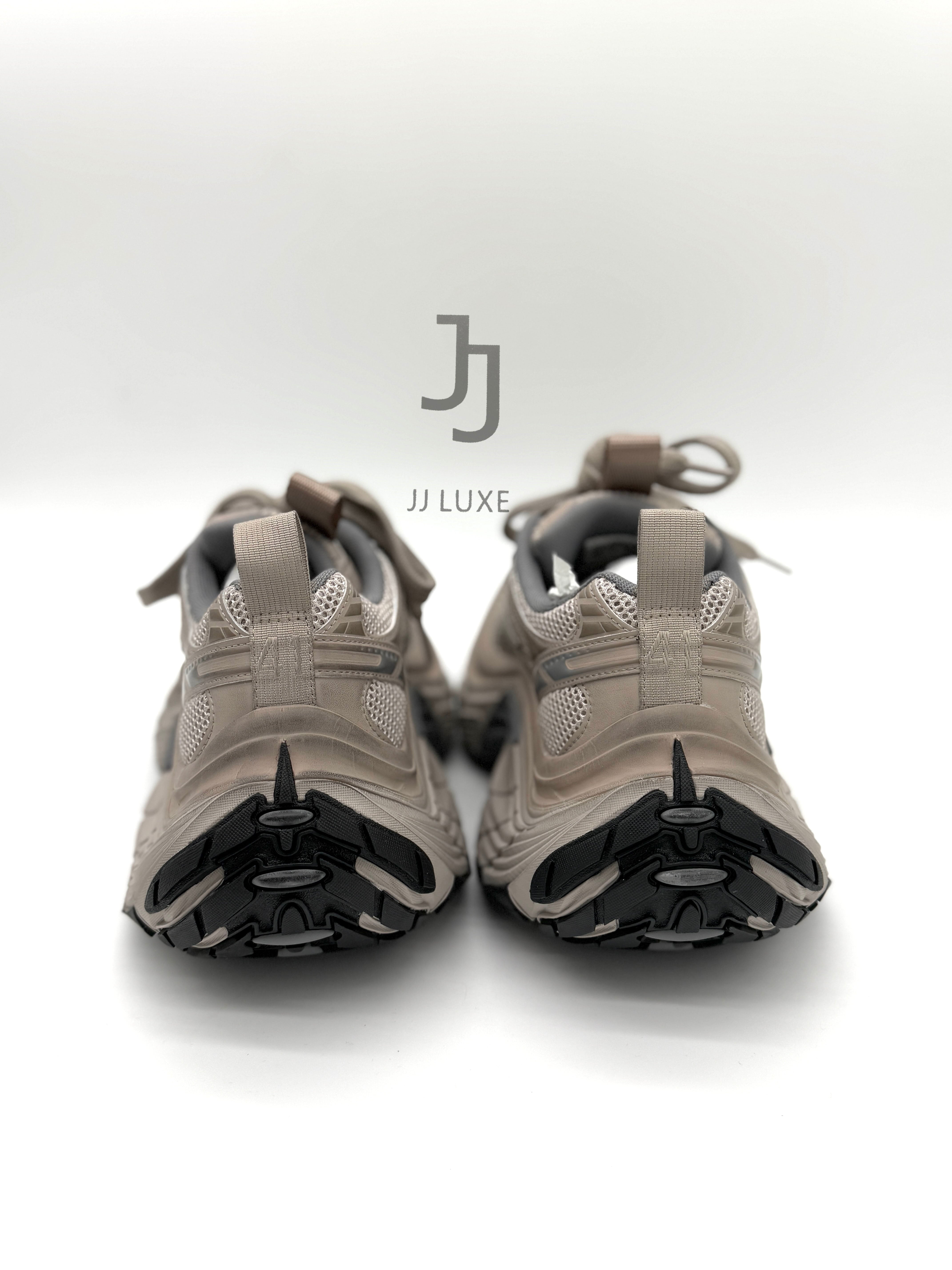 BALENCIAGA MEN'S 6XL TRAINERS IN TAUPE/GREY/BLACK- 100% new