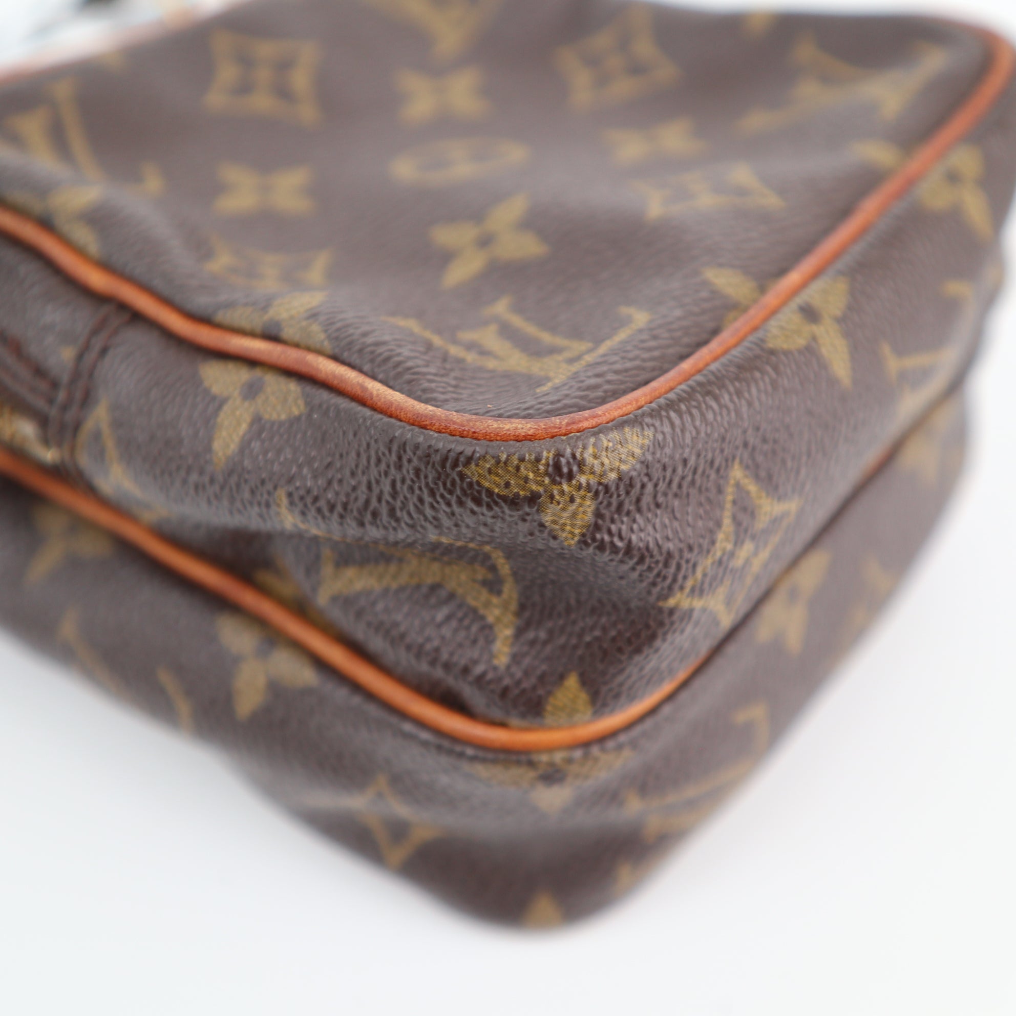 Louis Vuitton Monogram Amazone Shoulder Bag C1773 | Pre-Owned Good Brown Monogram Canvas