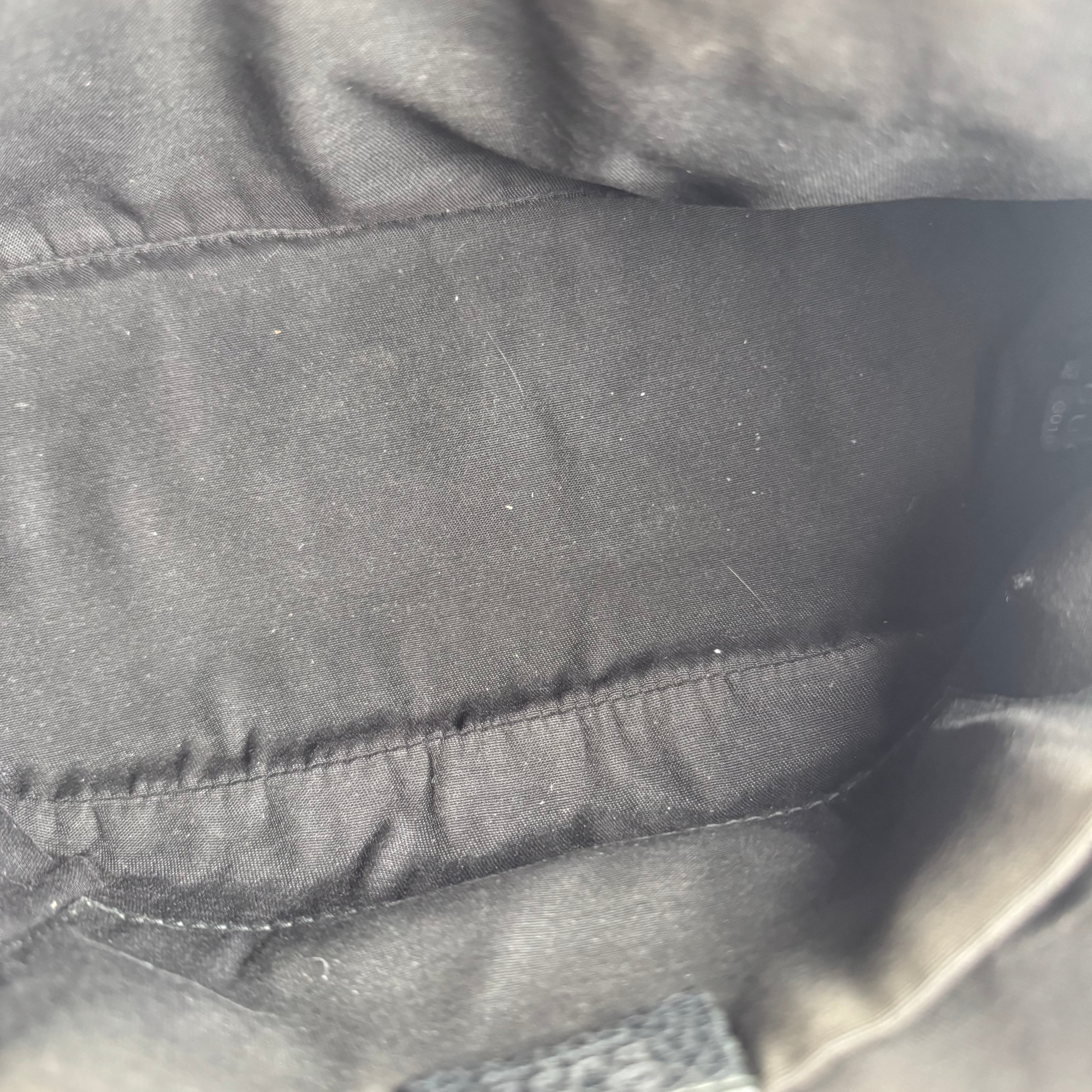 J1016 Gucci Sherry Line Leather Handbag Black- Pre Owned