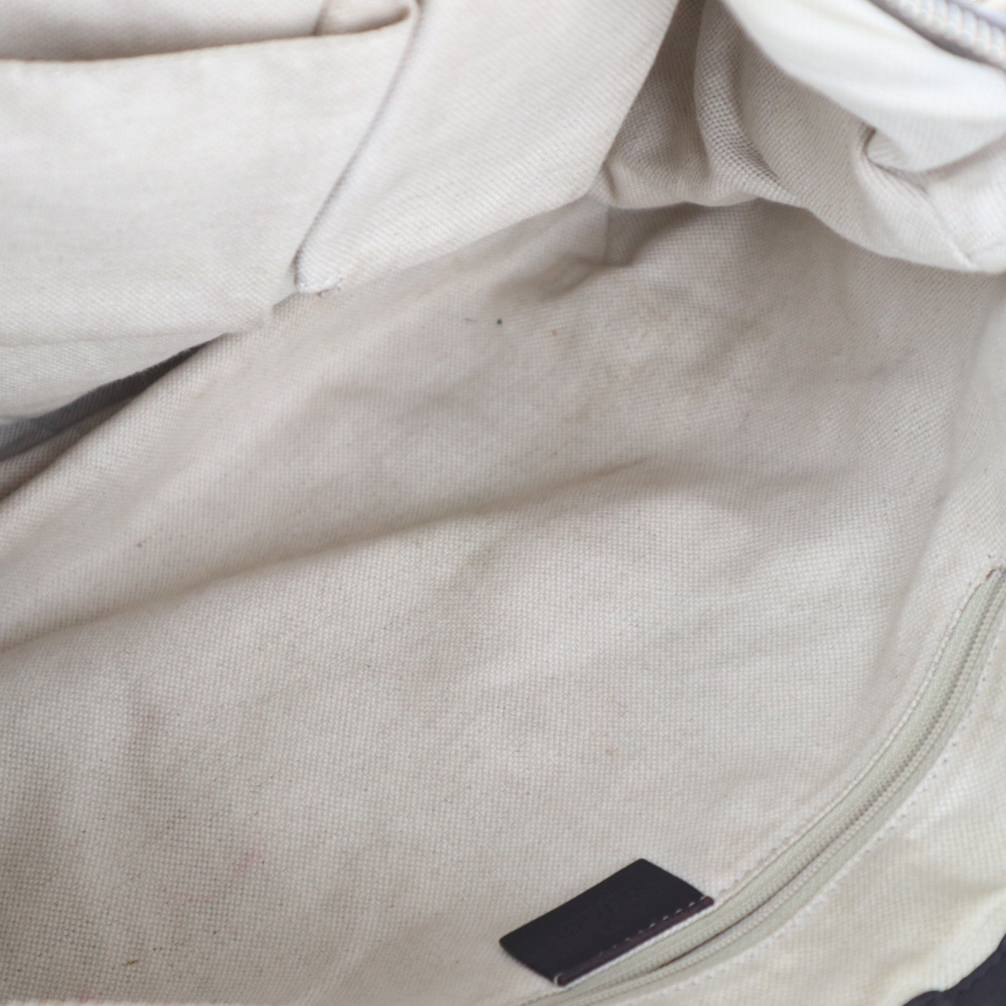 Gucci Beige/Black Sukey Hobo Canvas Shoulder Bag C1783 | Pre-Owned Very Good Beige / Black Canvas