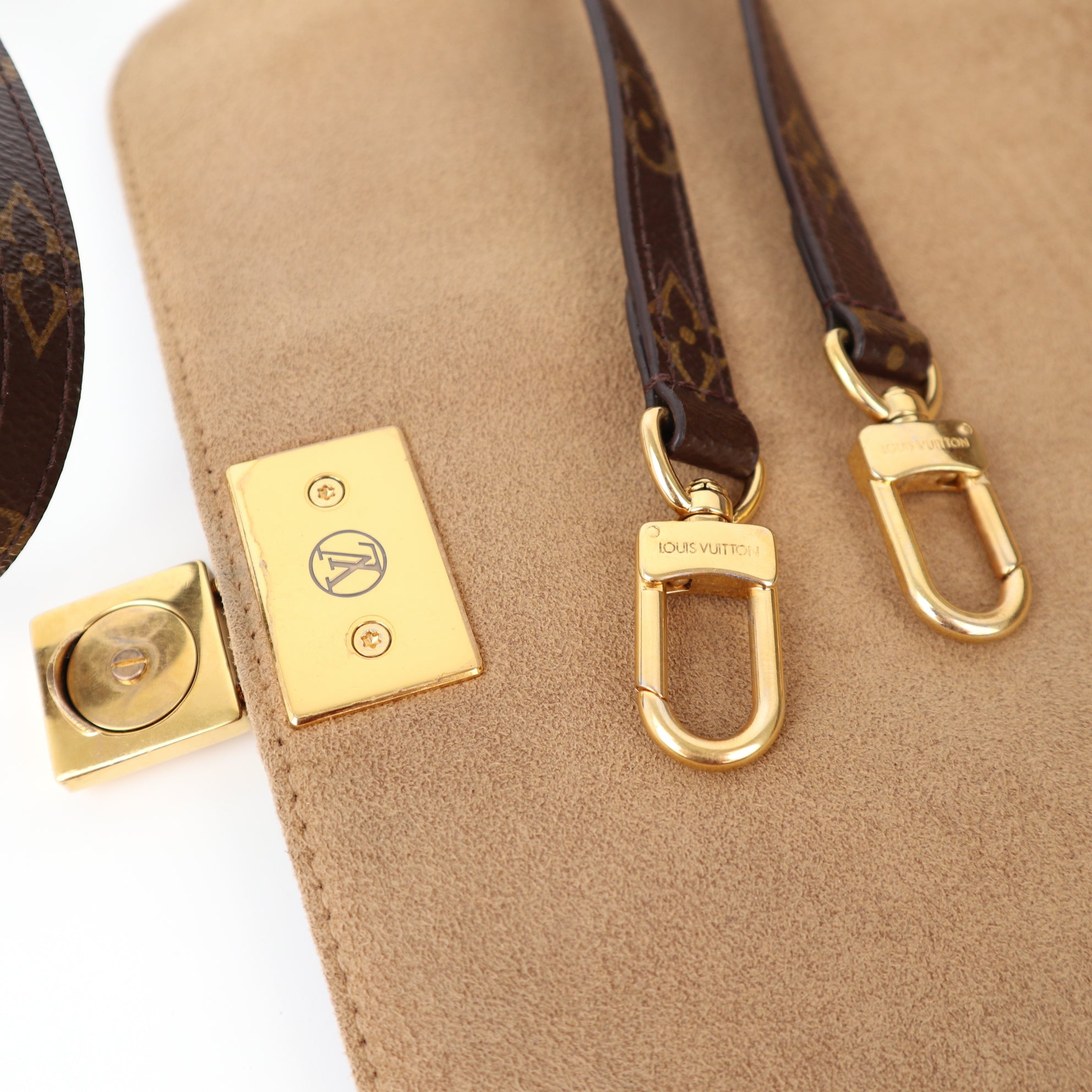 C1170 Louis Vuitton Monogram Canvas Marignan Messenger Bag-Pre Owned