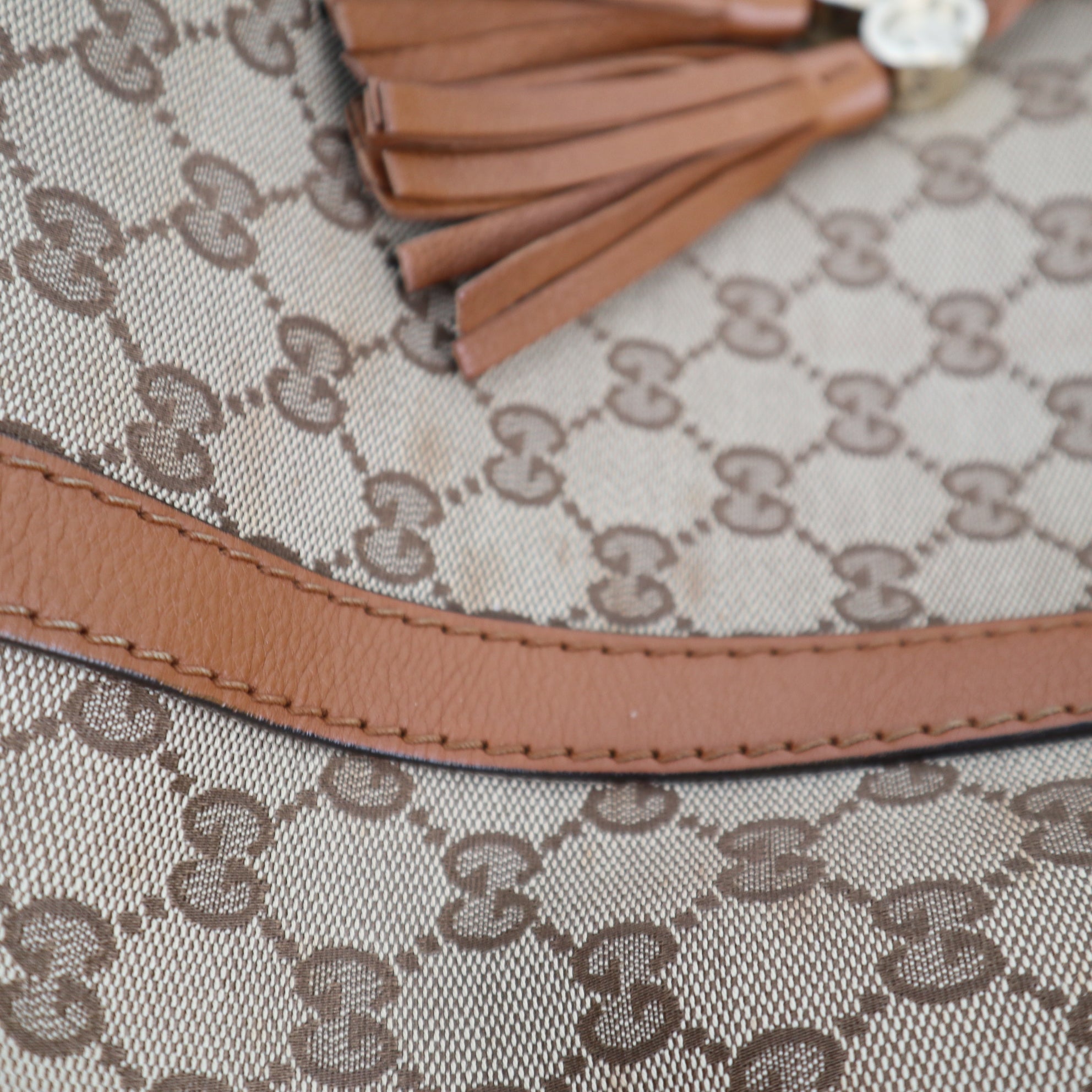 Gucci GG in Brown/Beige Canvas/Leather Marrakech Shoulder Bag C1800 | Pre-Owned Very Good Beige / Brown GG Canvas, Leather