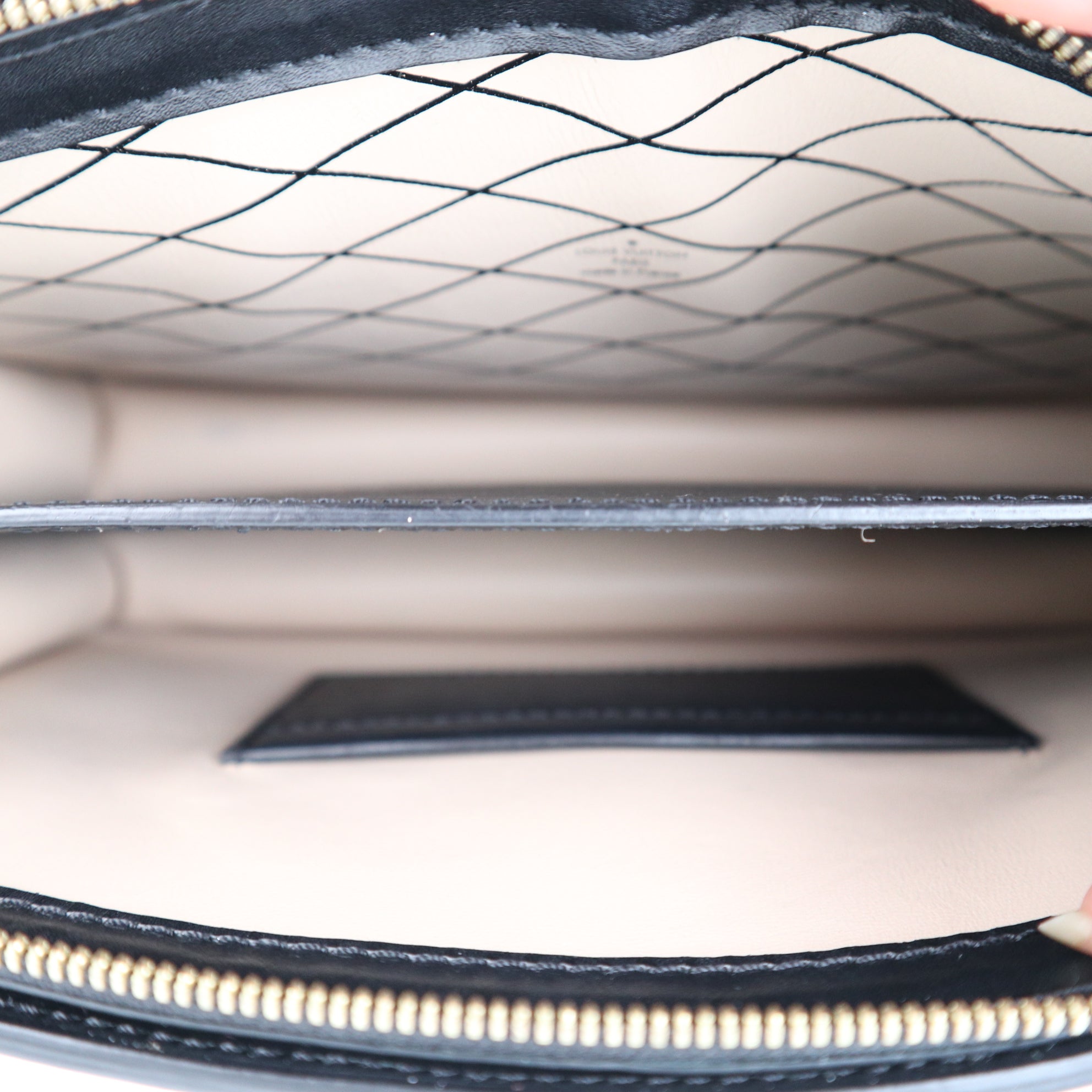 C1175 Louis Vuitton Black Epi Leather Trunk Clutch Bag-Pre Owned