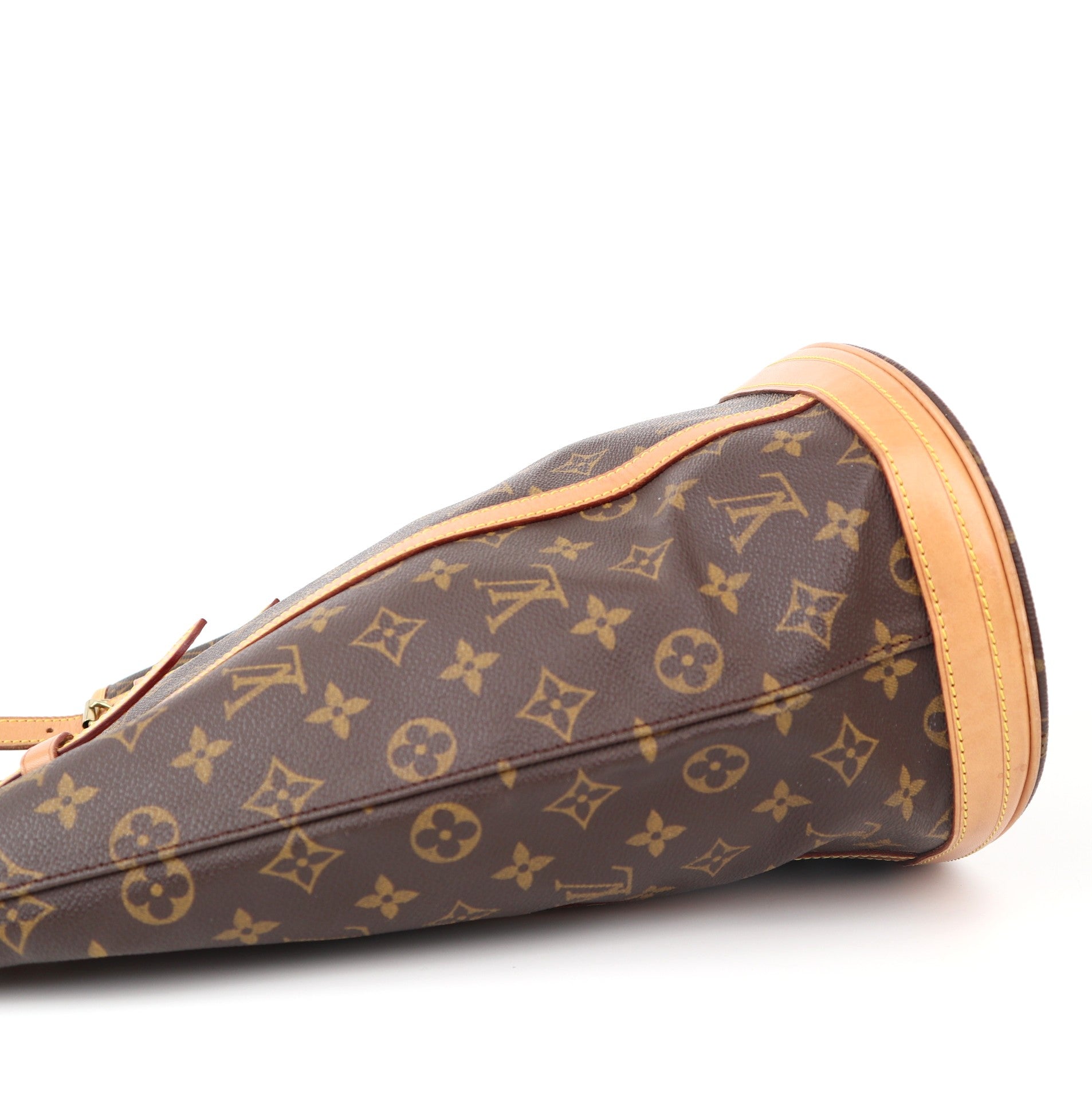 C1208R Louis Vuitton Monogram Canvas GM Bucket Bag -Pre Owned
