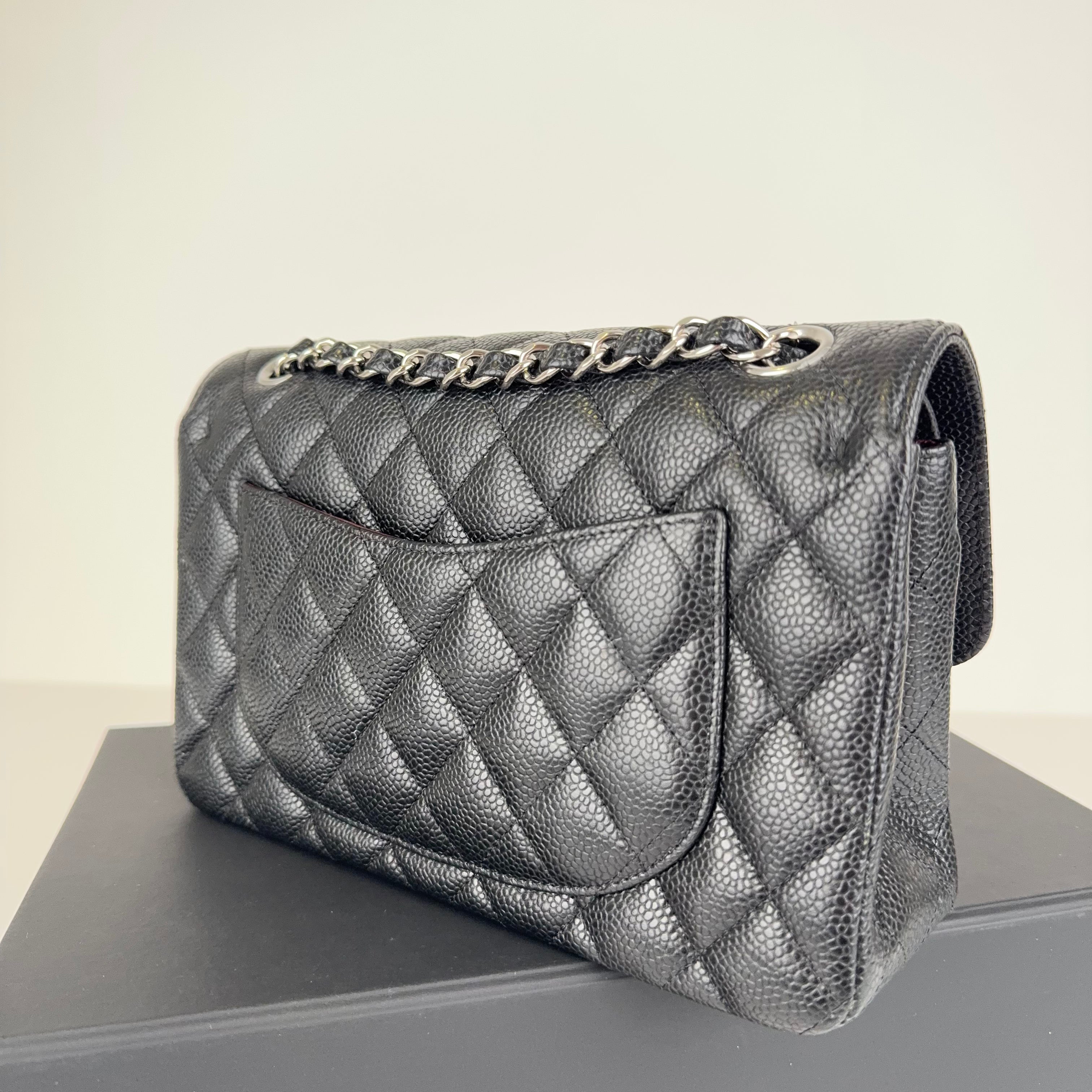 PRE OWNED - Chanel Timeless leather crossbody bag