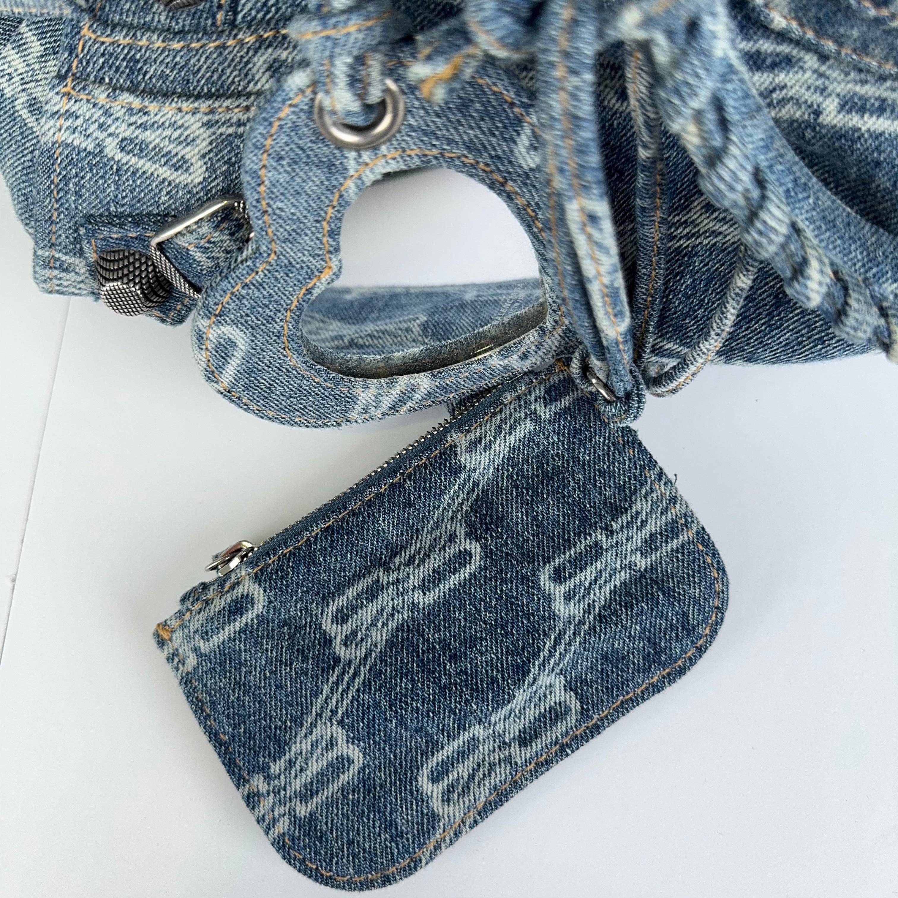 PRE OWNED - Balenciaga Neo Cagole City handbag