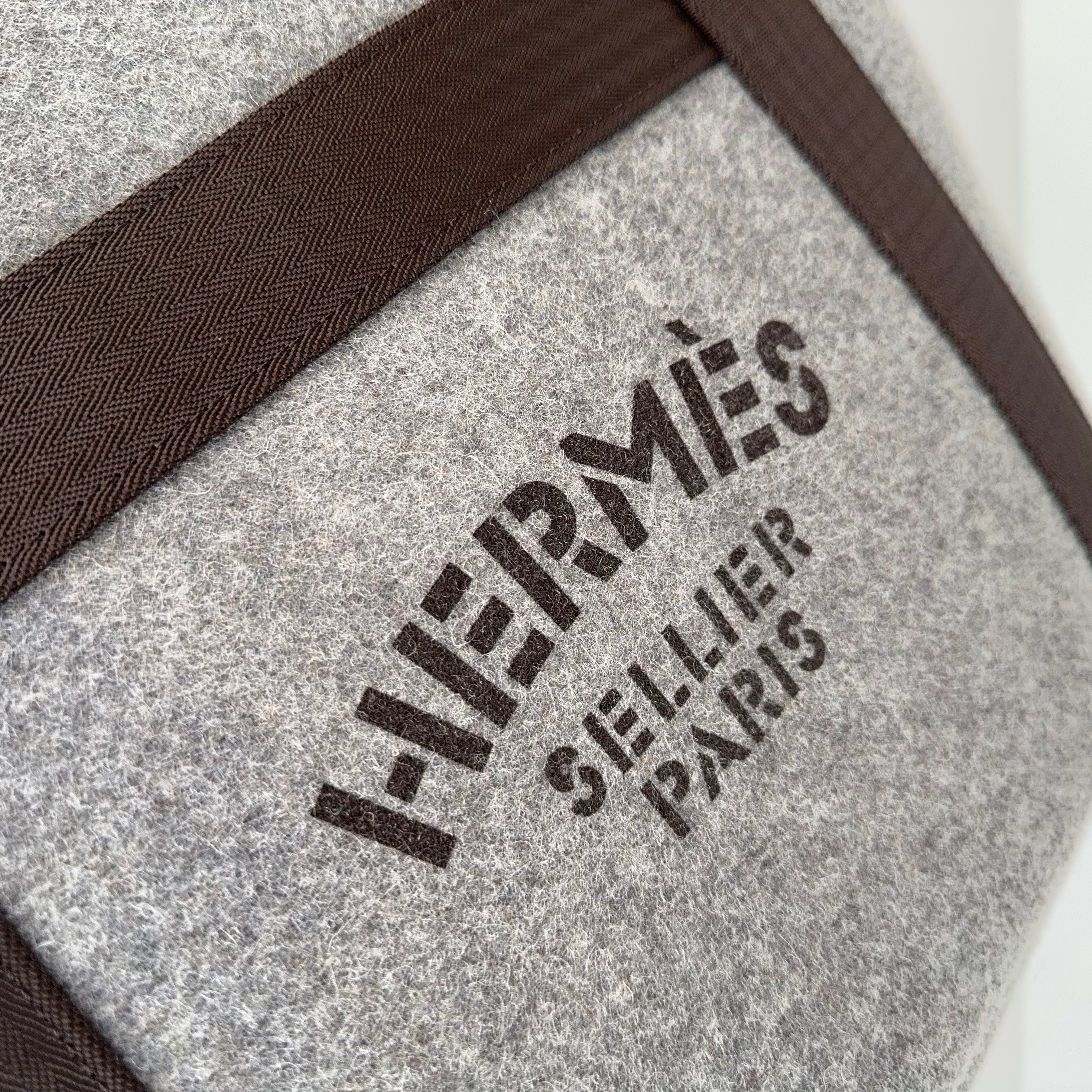 PRE OWNED - Hermès Herbag wool tote