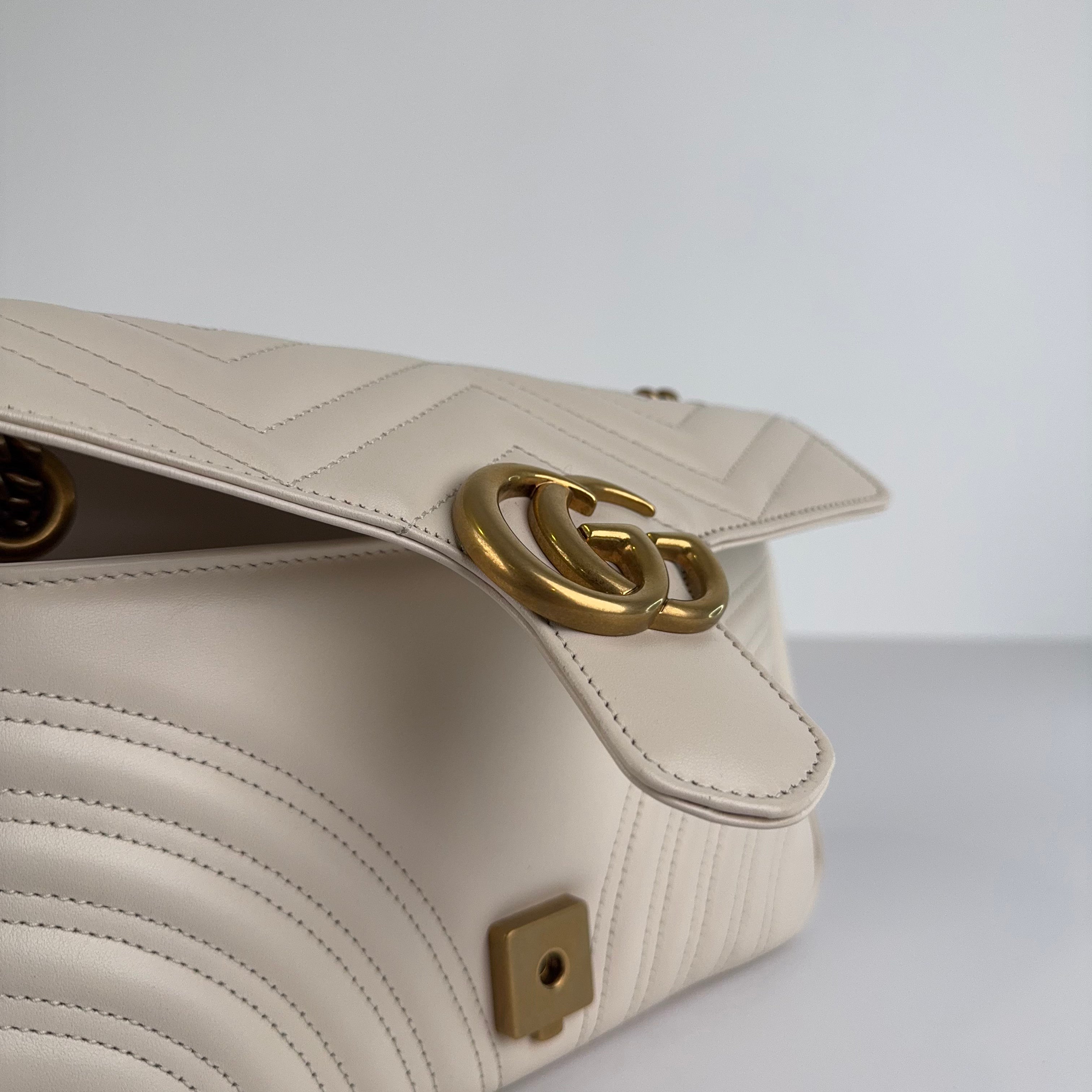 PRE OWNED-GG Marmont medium shoulder bag