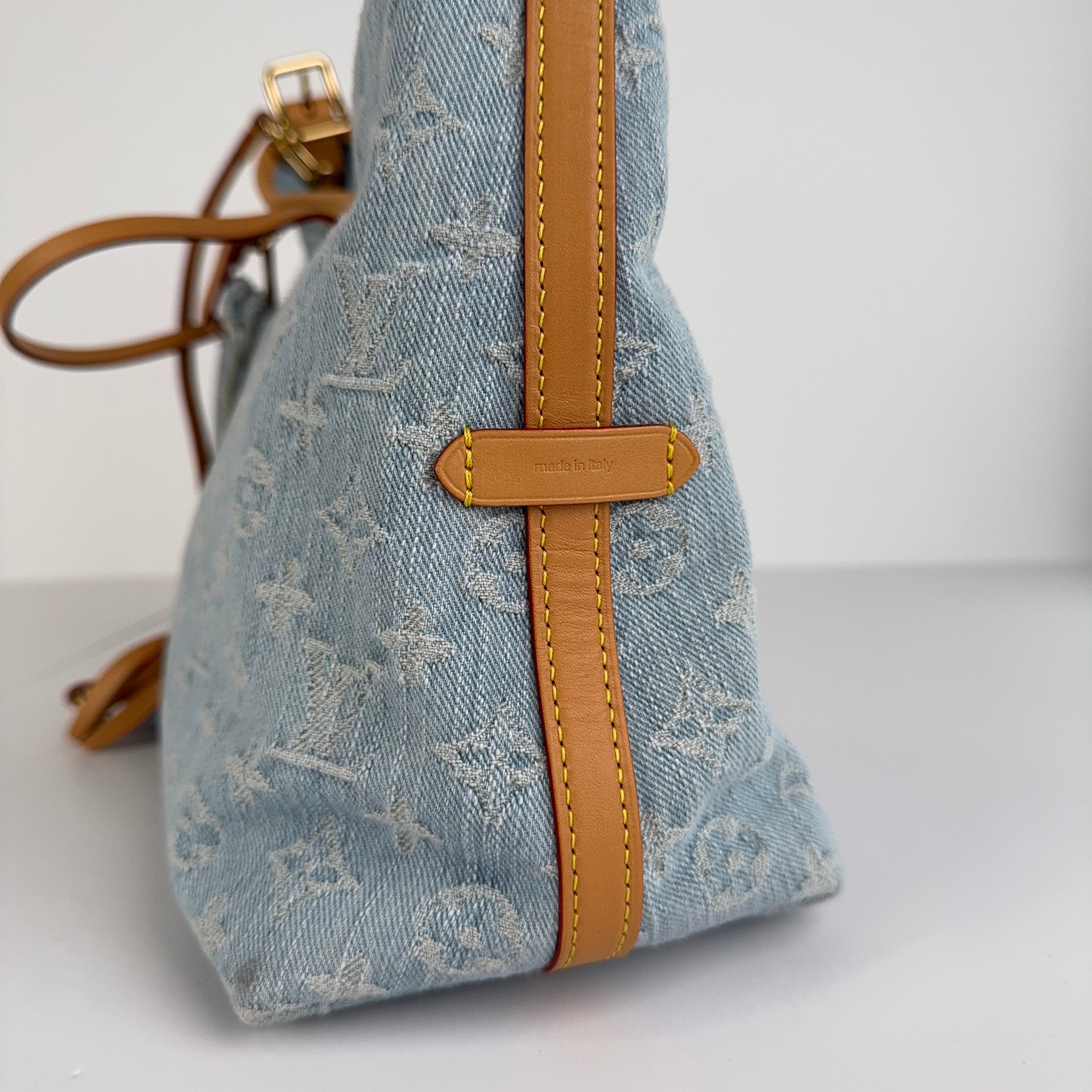 PRE OWNED-Louis Vuitton Carryall Monogram Denim