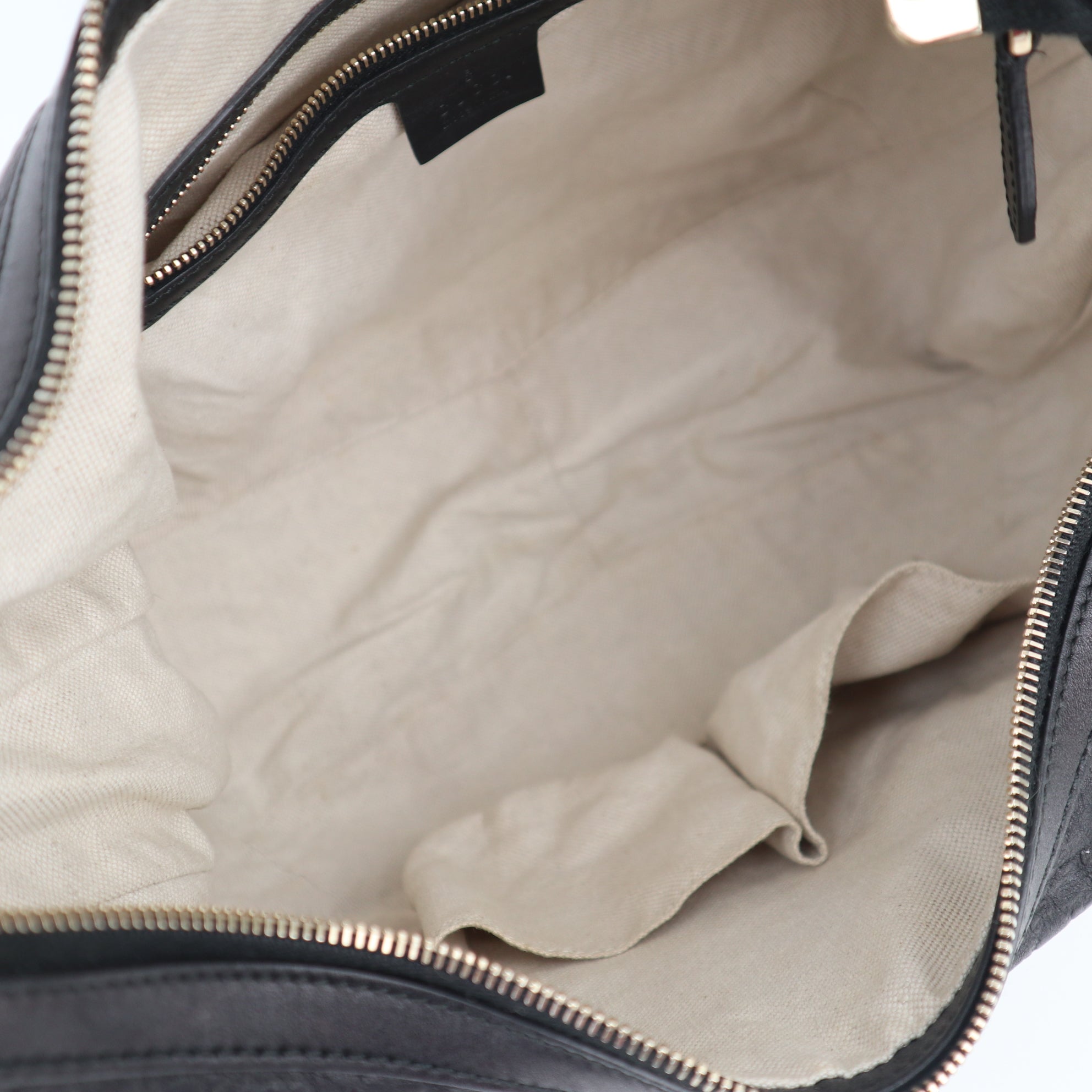 C1231 Gucci Black Microguccissima Leather Bree Hobo Bag-Pre Owned