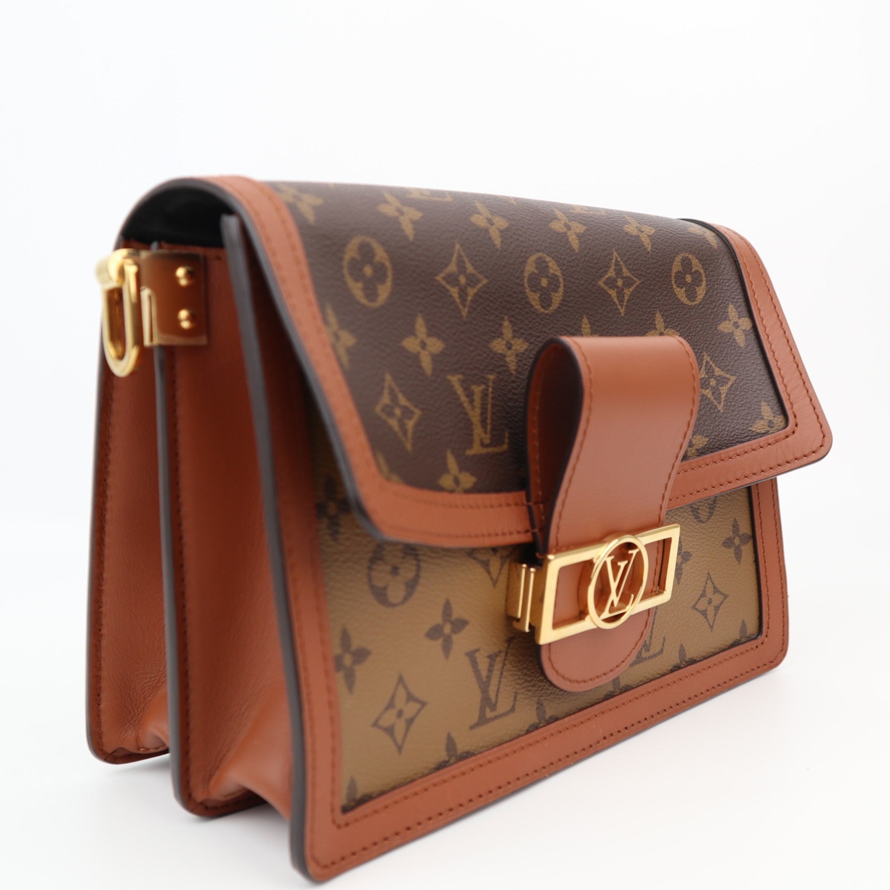 C1233 Louis Vuitton Dauphine Reverse Monogram Canvas MM shoulder bag- Pre Owned