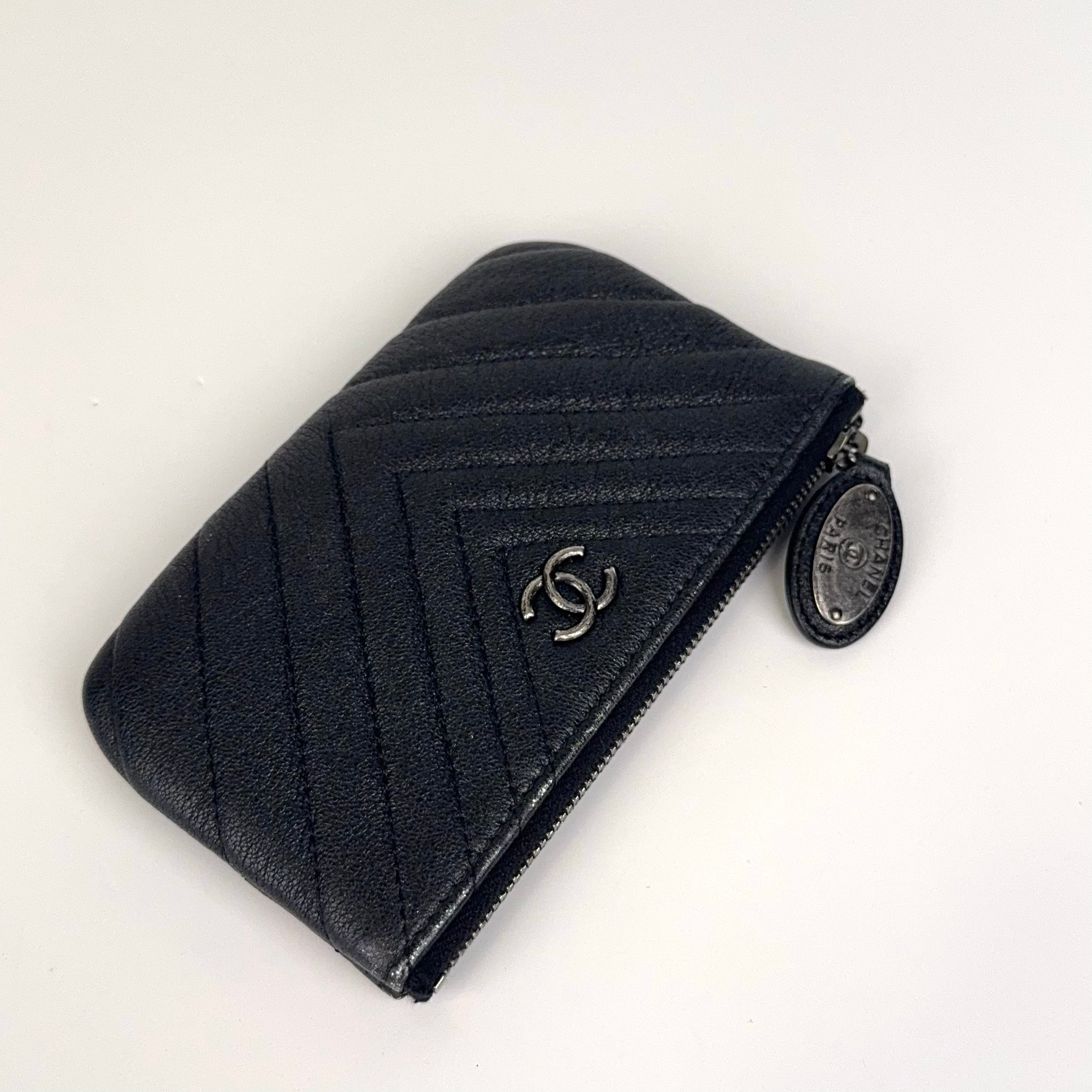 PRE OWNED-Chanel MEDIUM CASE Metallic Lambskin/MAR