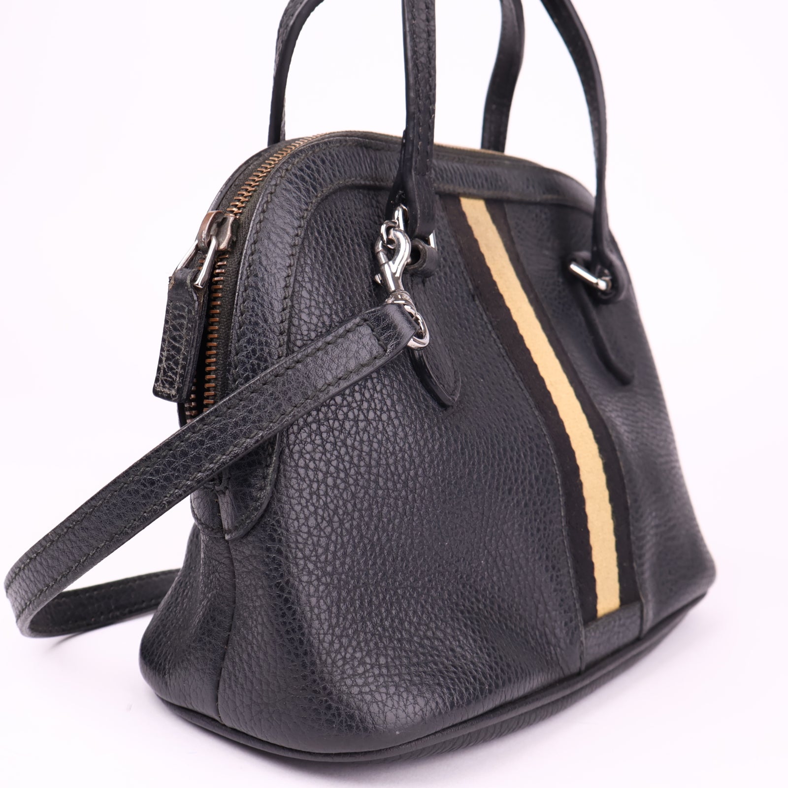 J1016 Gucci Sherry Line Leather Handbag Black- Pre Owned