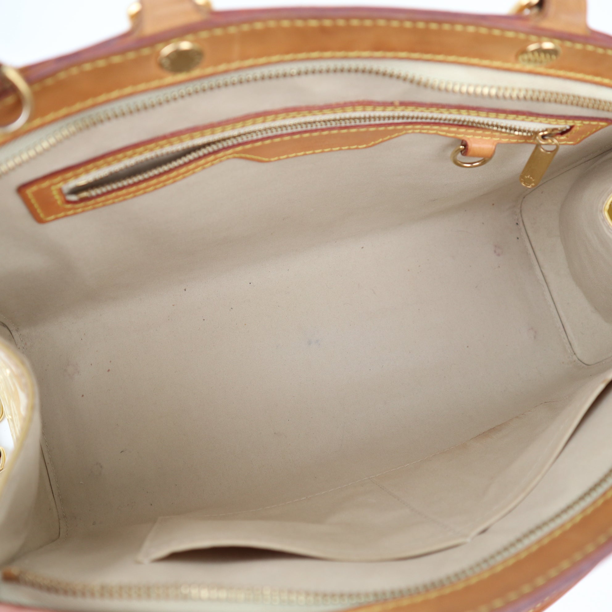 C1258 Louis Vuitton Monogram Vernis Brea MM-Pre Owned