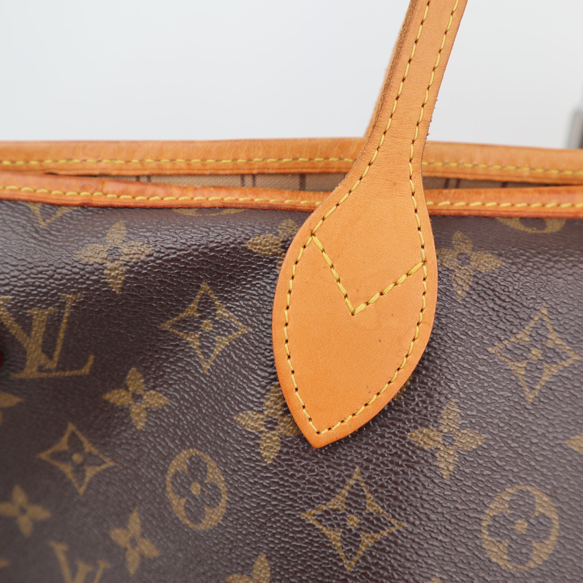 Louis Vuitton Monogram Canvas Neverfull GM Tote Bag C1823 | Pre-Owned Very Good Brown Monogram Canvas