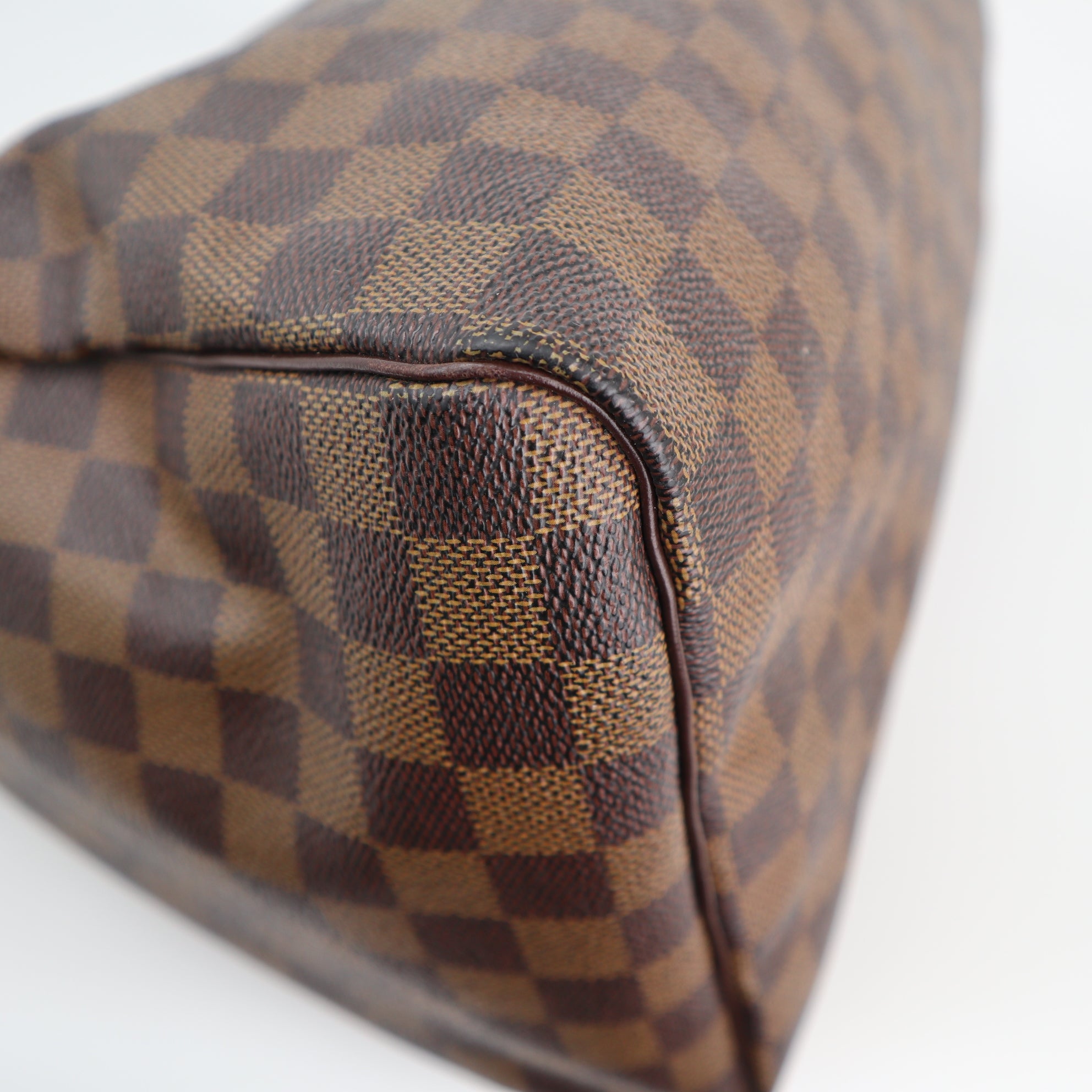Louis Vuitton Damier Ebene Speedy 35 Top Handle Bag C1828 | Pre-Owned Very Good Brown Damier Ebene Canvas