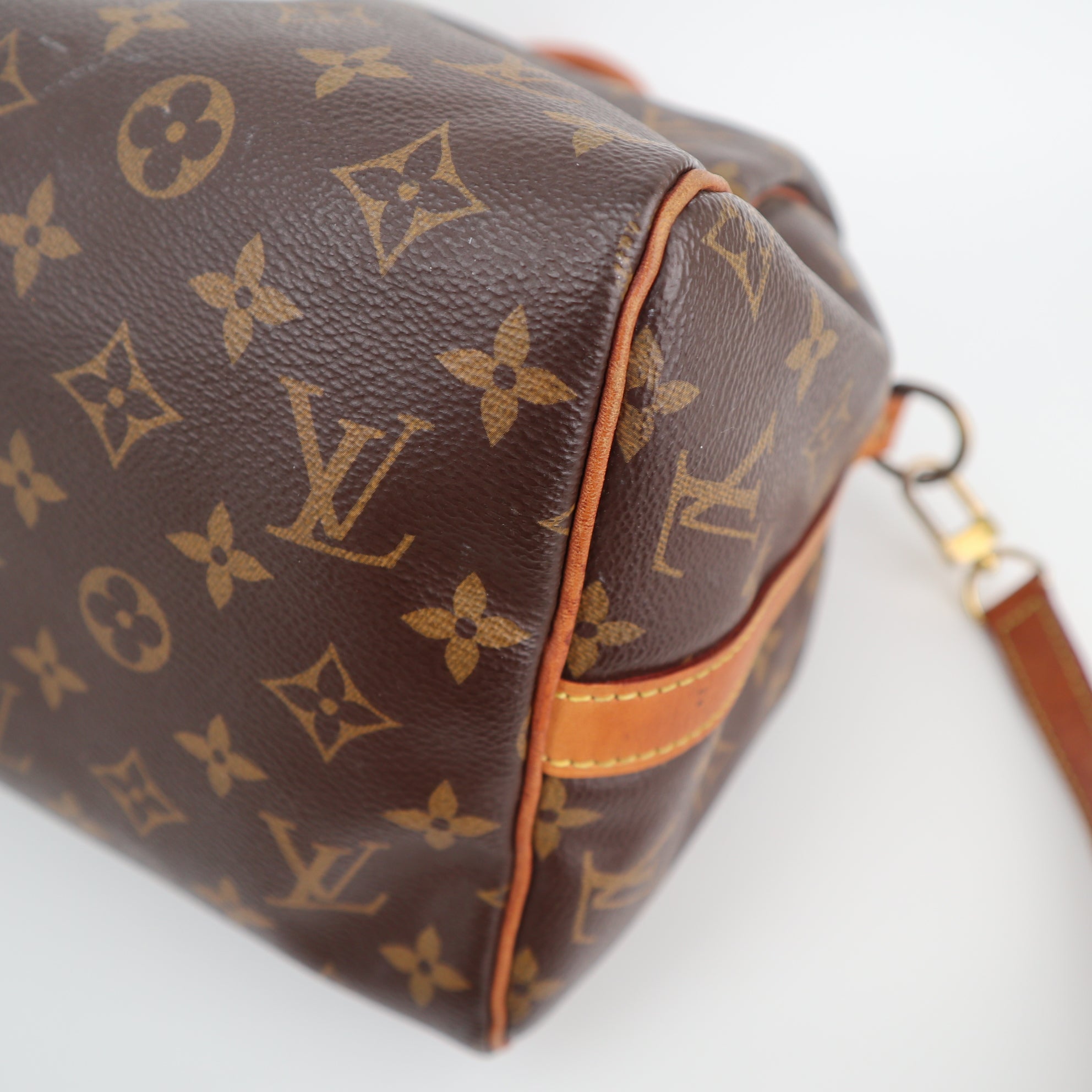 Louis Vuitton Monogram Canvas Speedy Bandoulière 30 Crossbody Bag C1837 | Pre-Owned Very Good Brown Monogram Canvas