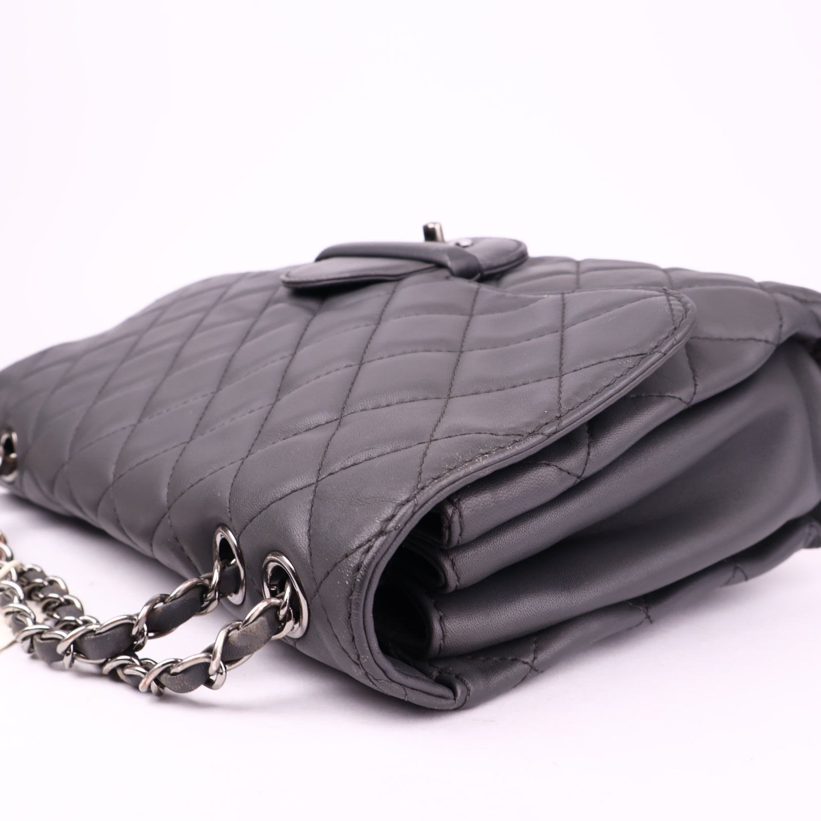 J3541 Chanel Lambskin Quilted Jumbo Coco Loop Flap Grey- Pre Owned