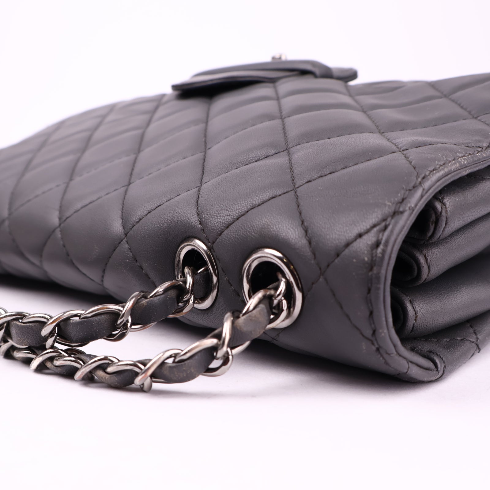 J3541 Chanel Lambskin Quilted Jumbo Coco Loop Flap Grey- Pre Owned