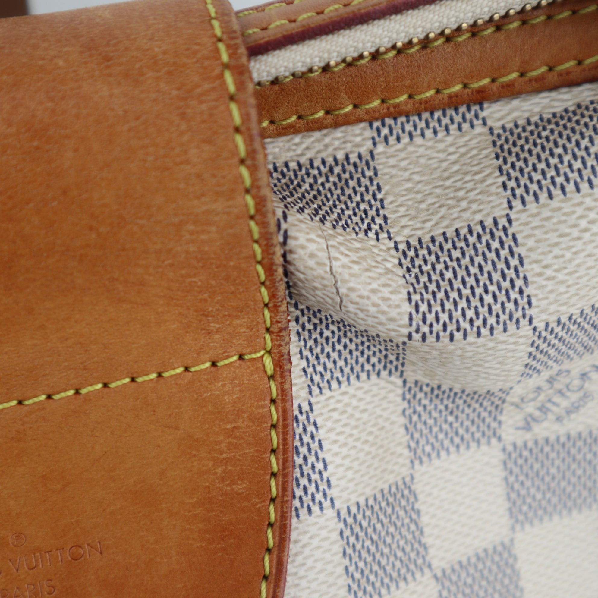 Louis Vuitton Damier Azur Stresa PM Shoulder Bag C1846 | Pre-Owned Very Good White / Blue Damier Azur Canvas