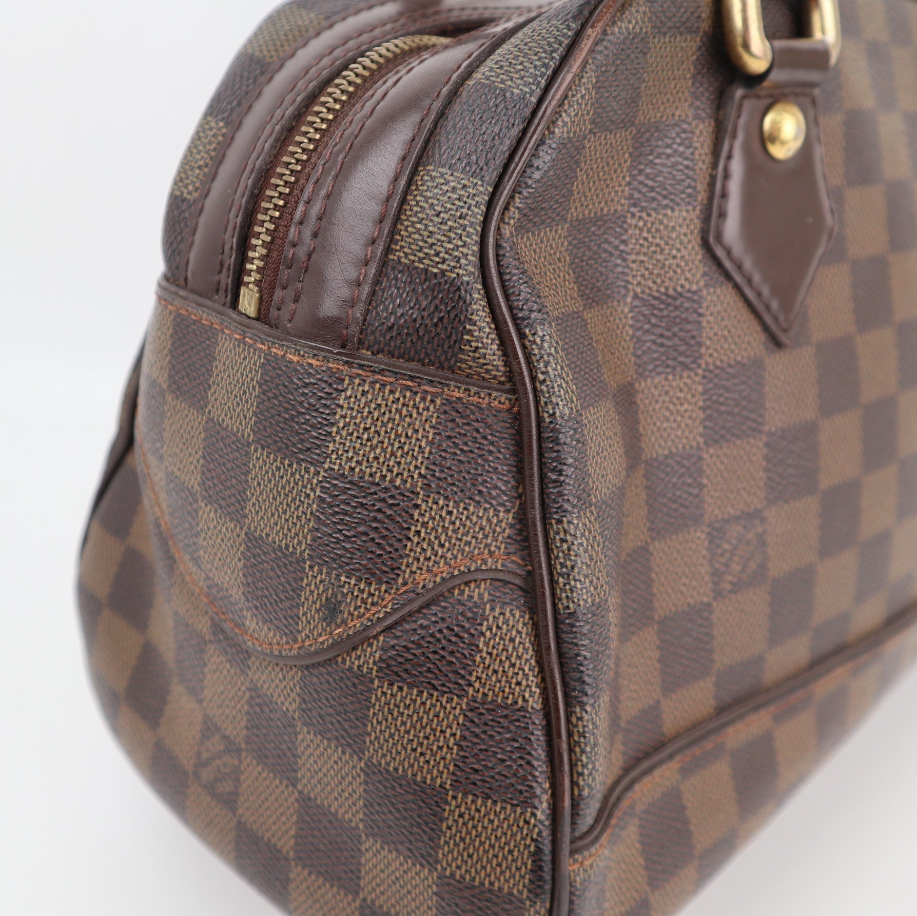 Louis Vuitton Damier Ebene Duomo Shoulder Bag C1852 | Pre-Owned Good Brown Damier Ebene Canvas