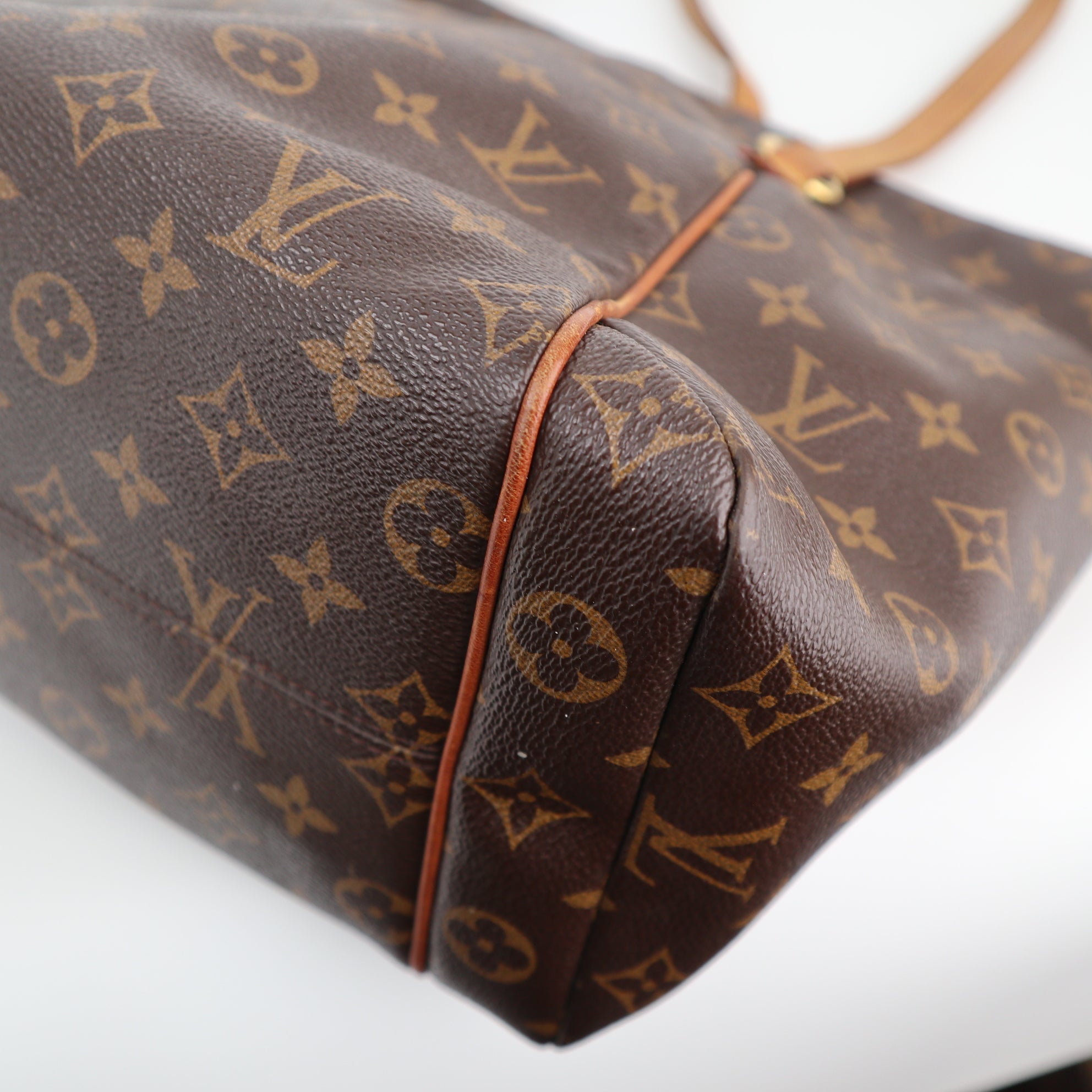 Louis Vuitton Monogram Canvas Totally MM Tote Bag C1864# | Pre-Owned Very Good Brown Monogram Coated canvas, leather trim