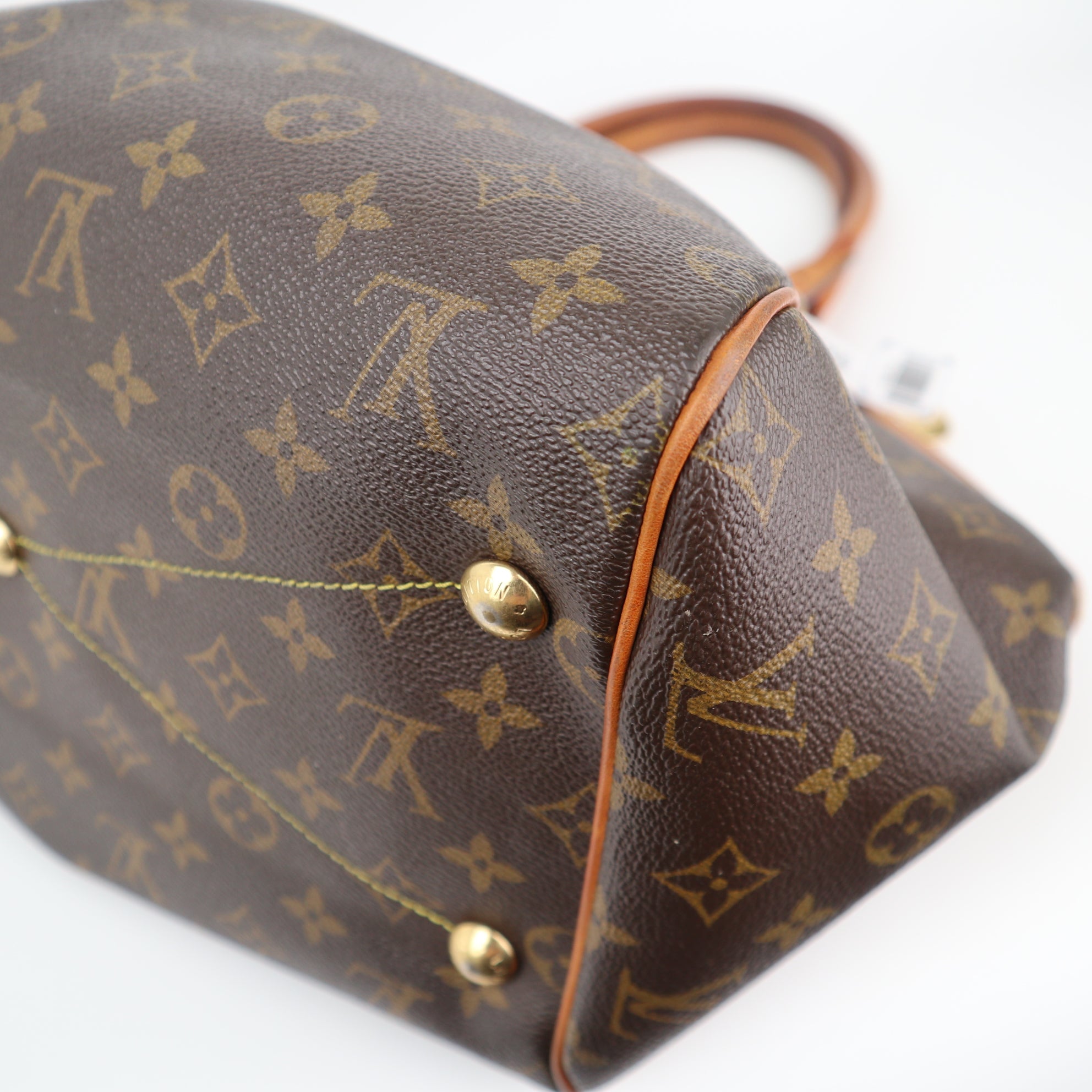 Louis Vuitton Monogram Canvas Tivoli GM Shoulder Bag C1876 | Pre-Owned Very Good Brown Monogram Coated canvas, leather trim