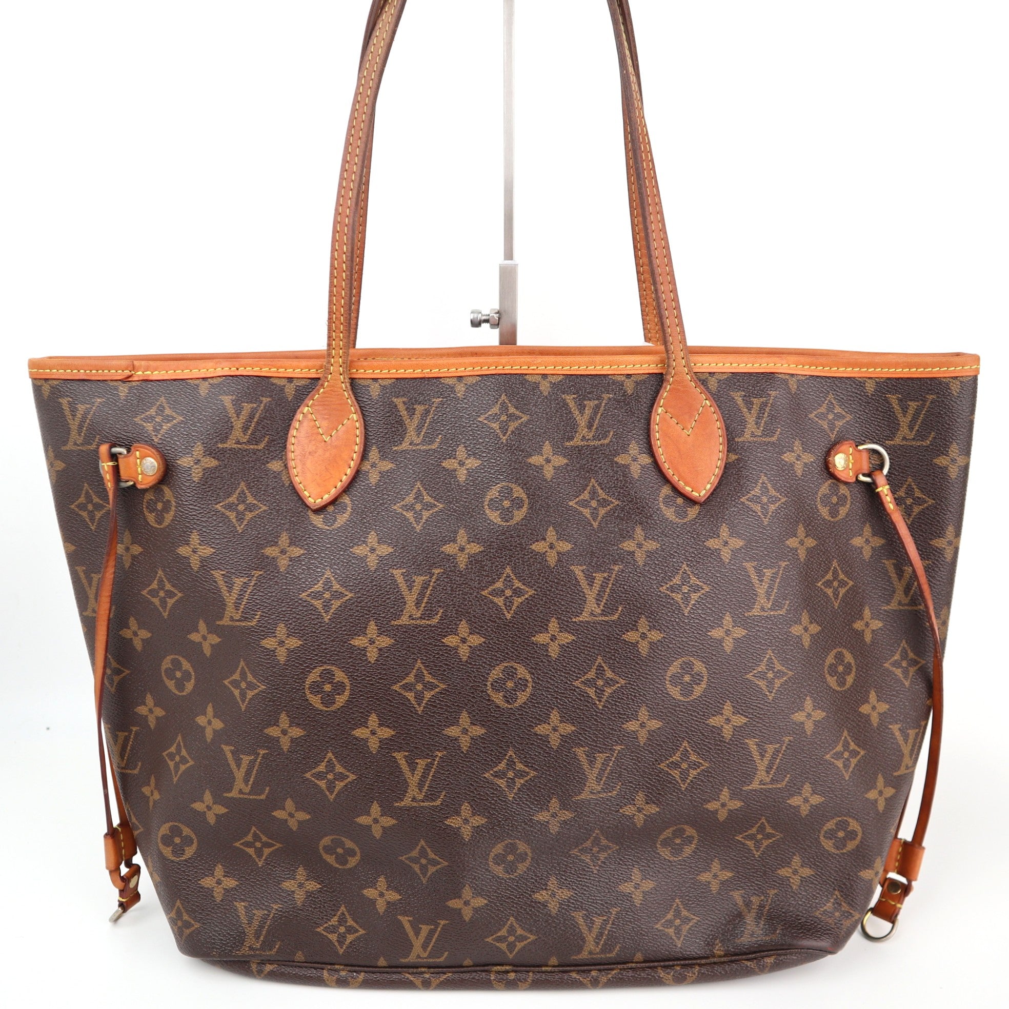 Louis Vuitton Monogram Canvas Neverfull MM Shoulder Bag C1880R | Pre-Owned Very Good Brown Monogram Coated canvas, leather trim