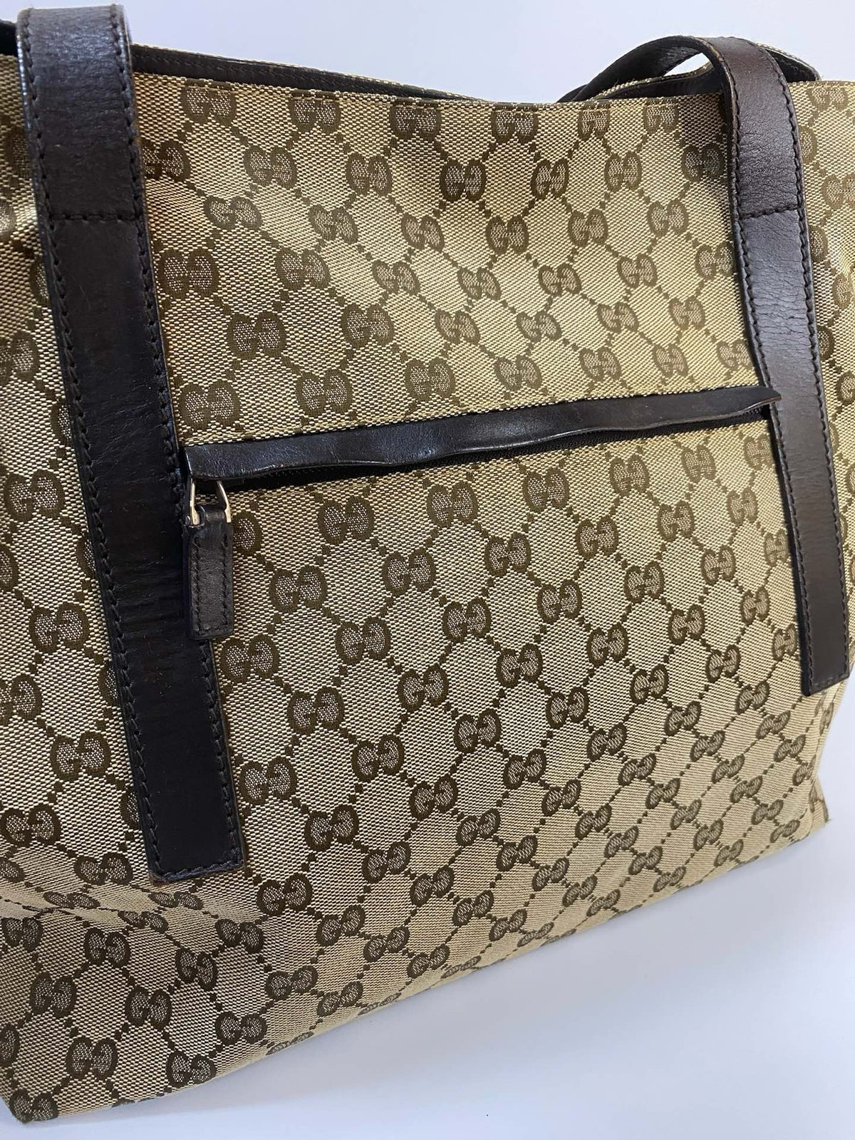 J2865 Gucci Tote Bag GG Canvas Beige Monogram Tote Bag | Pre-Owned Beige Canvas GG Monogram