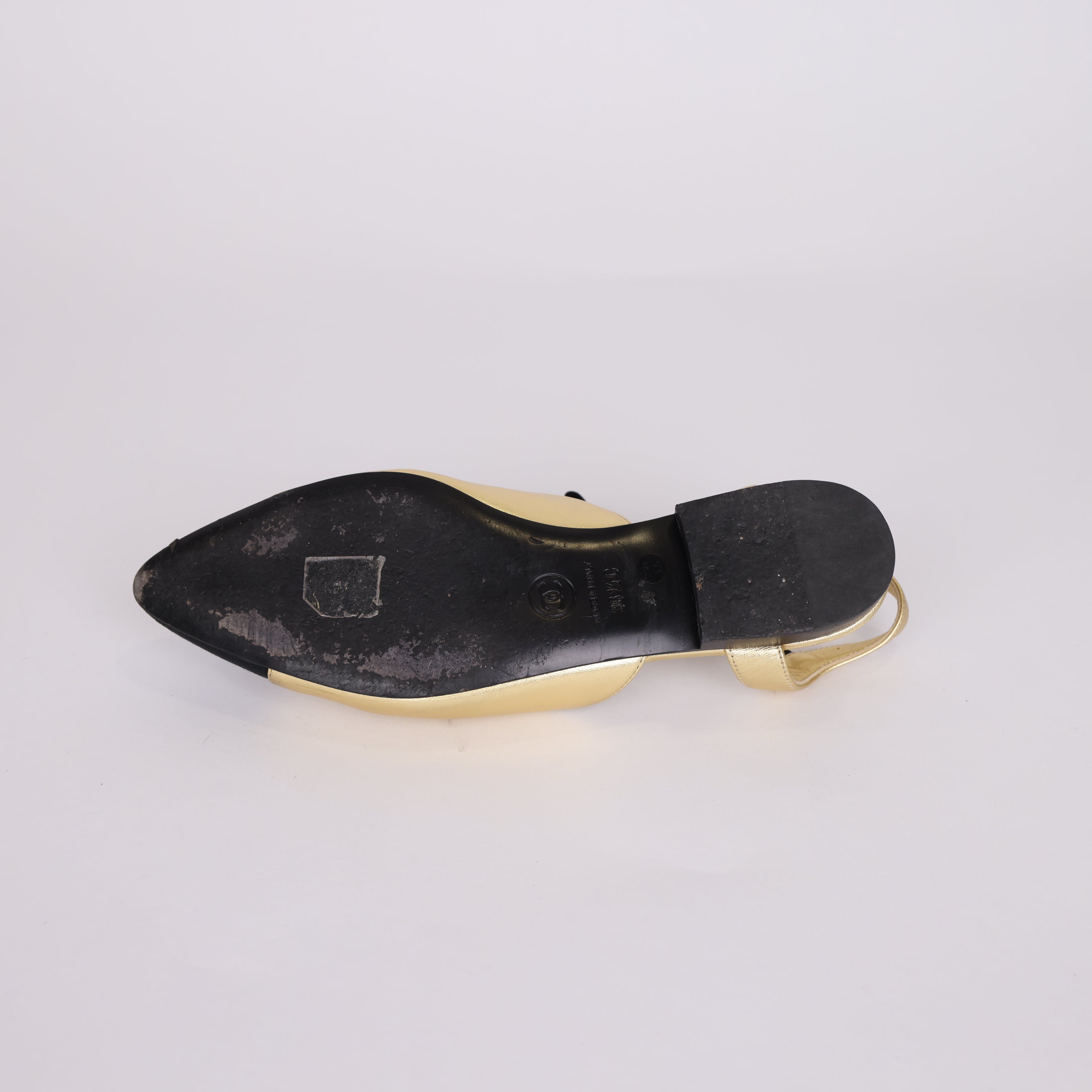 PRE OWNED- Chanel Black and Gold Double C Sandals Size EU36.5/ UK3.5 J0532S13300