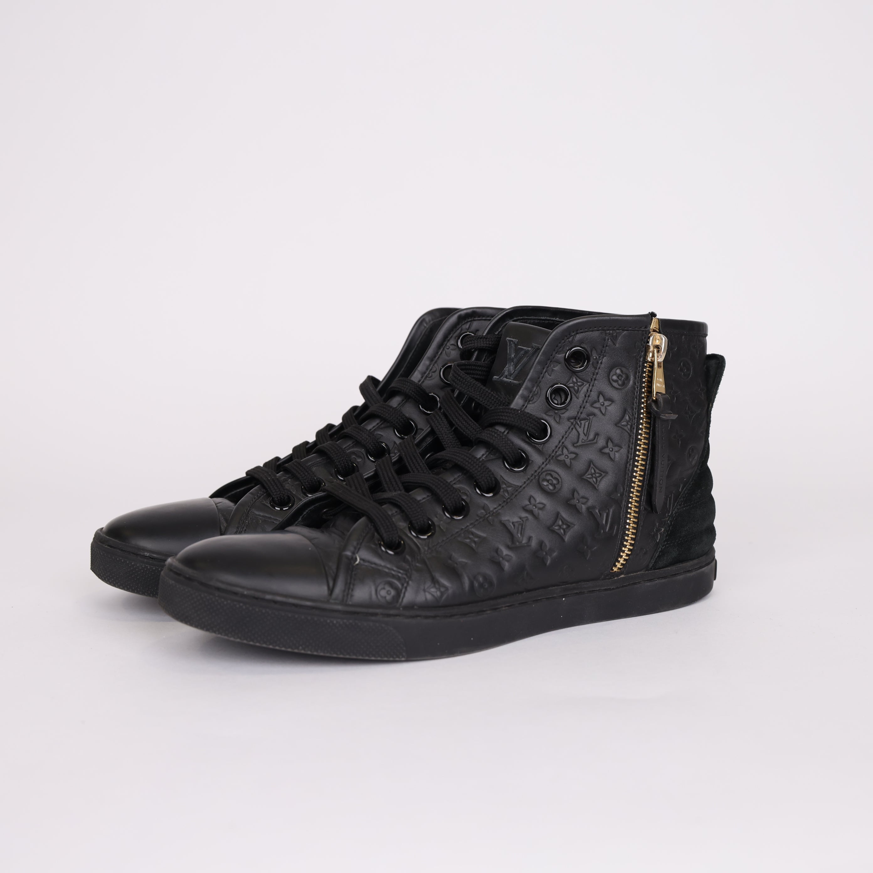PRE OWNED- LV Louis Vuitton dark pattern full print sneakers size EU37.5 / UK4.5 J0515S70021
