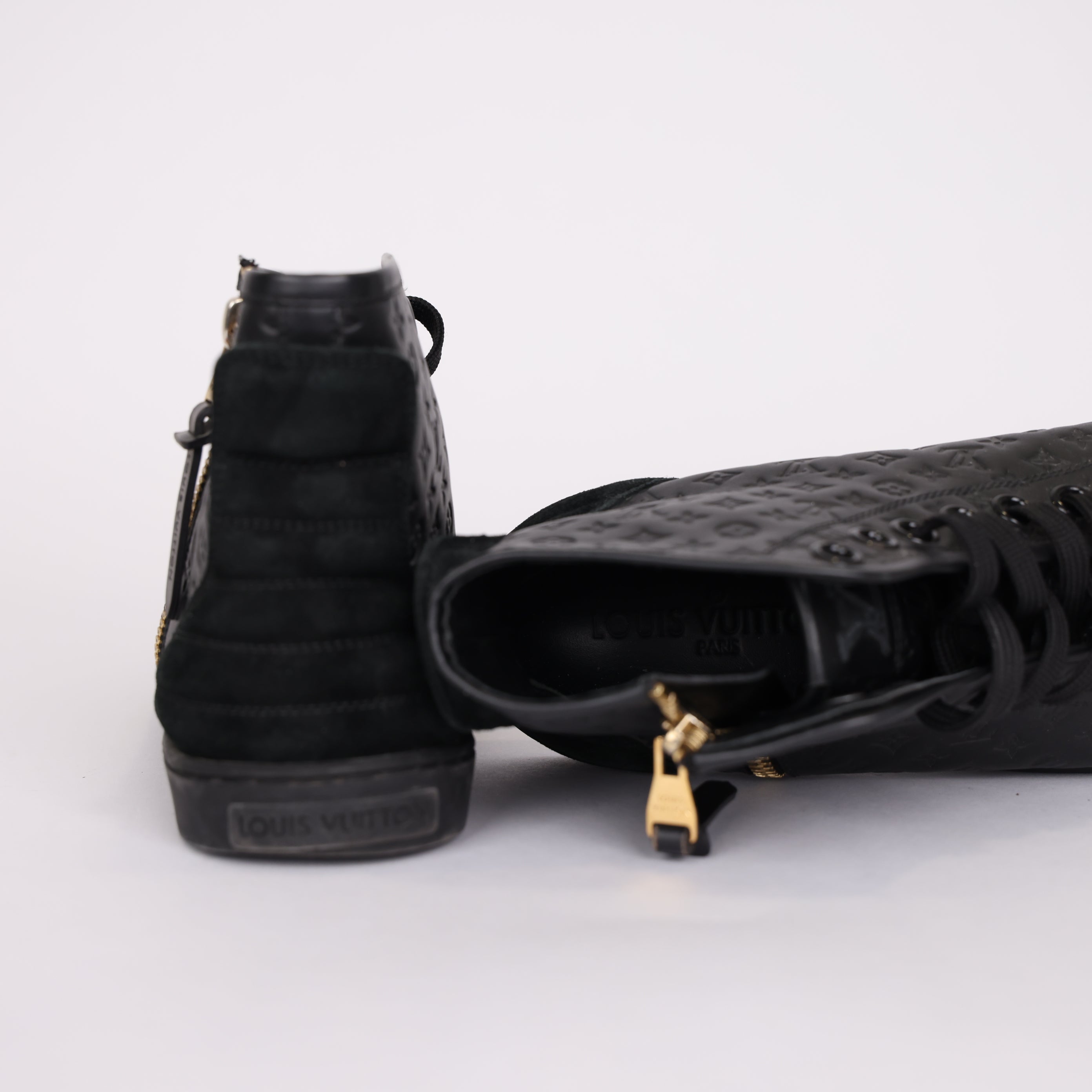 PRE OWNED- LV Louis Vuitton dark pattern full print sneakers size EU37.5 / UK4.5 J0515S70021