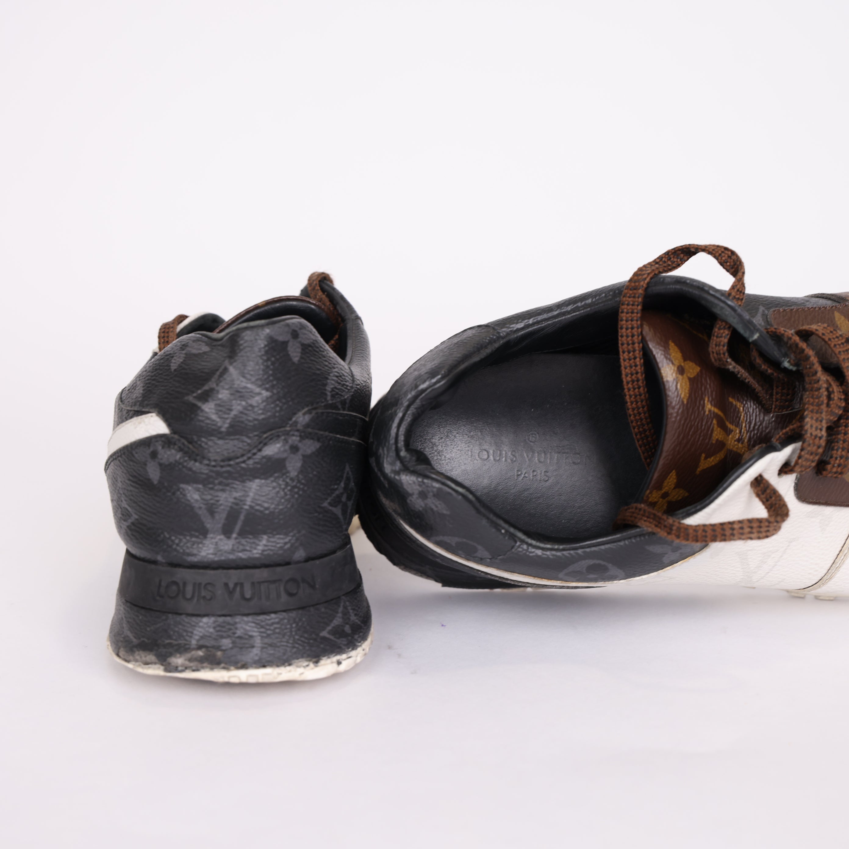 PRE OWNED- LV Louis Vuitton three-piece sneakers size EU40.5/ UK6.5 J0522S33221