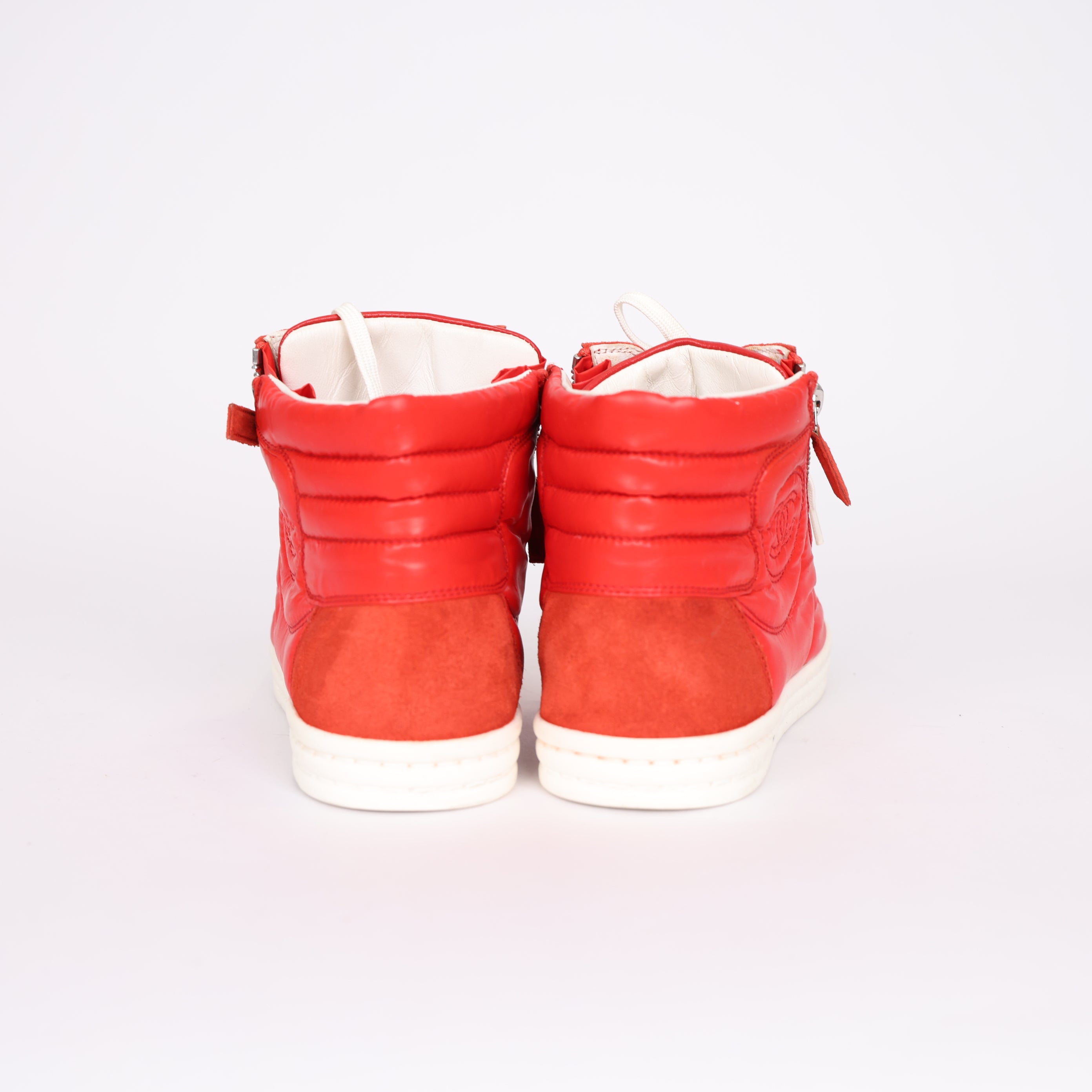 PRE OWNED- Chanel red pearl double C embroidered sneakers size EU36.5/UK3.5 J0553S24441