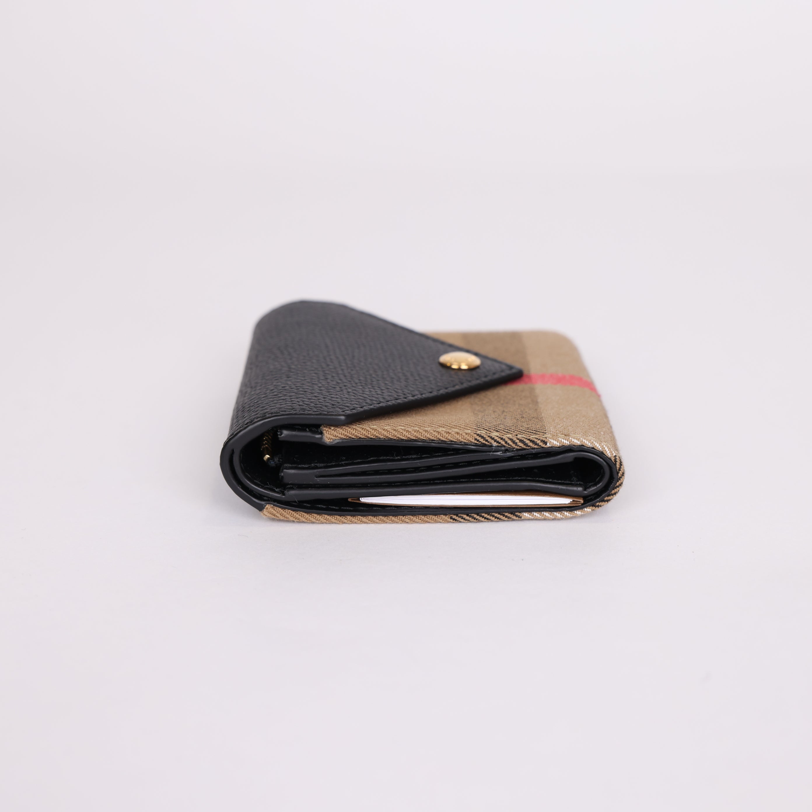PRE OWNED- BURBERRY Lila Small Wallet BLACK