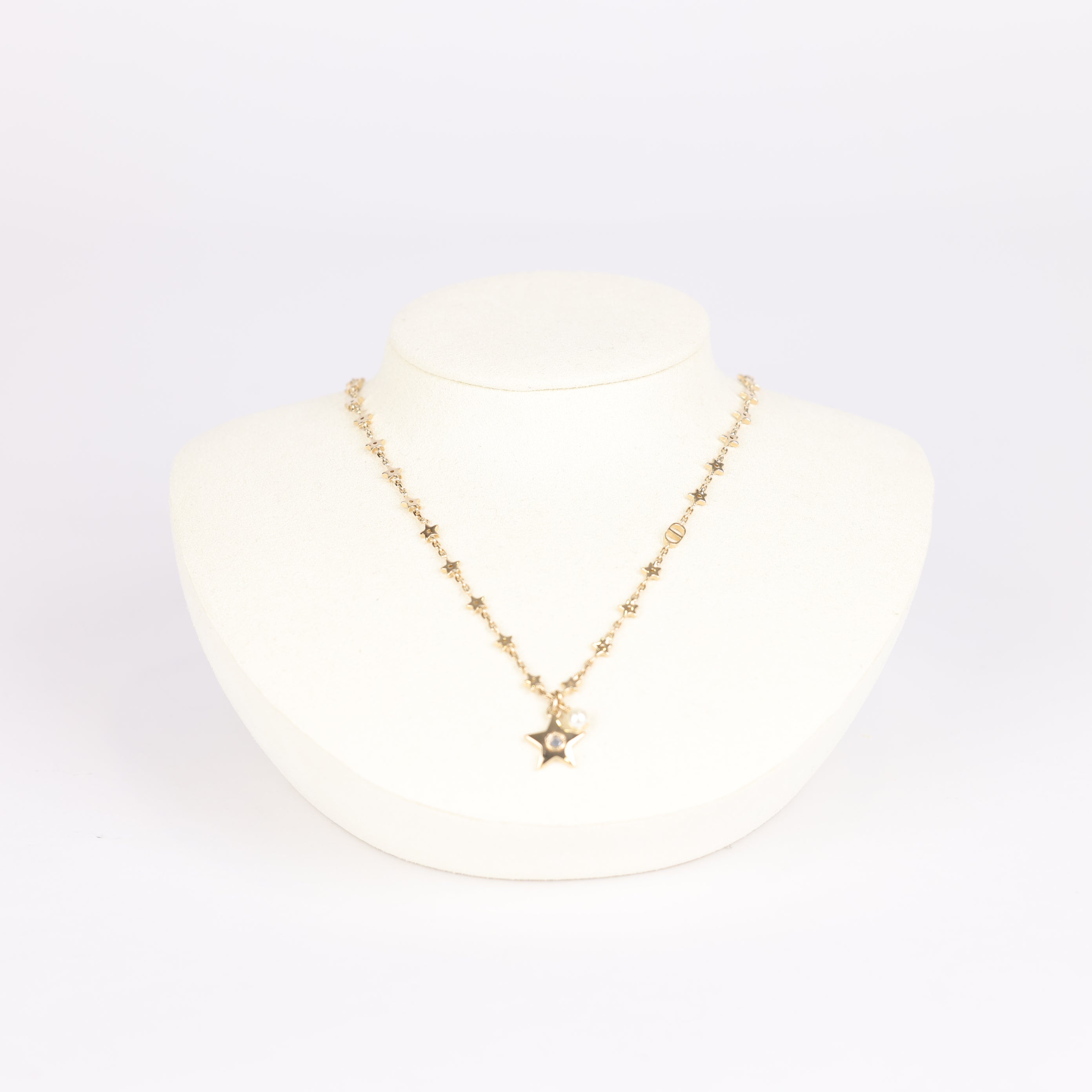 PRE OWNED- DIOR PEARL and STAR NECKLACE