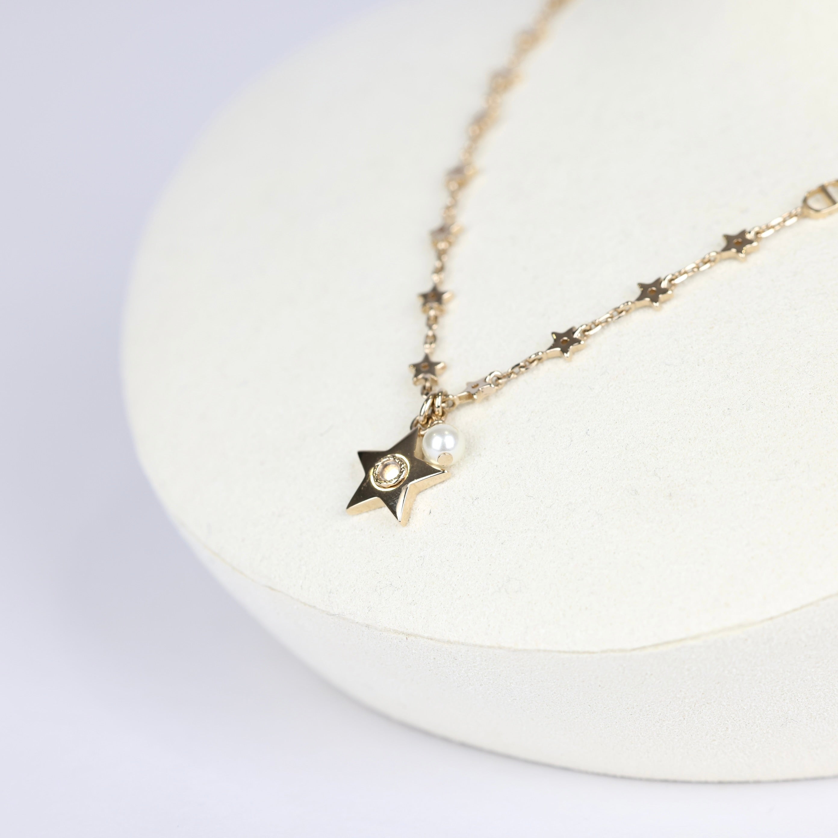 PRE OWNED- DIOR PEARL and STAR NECKLACE