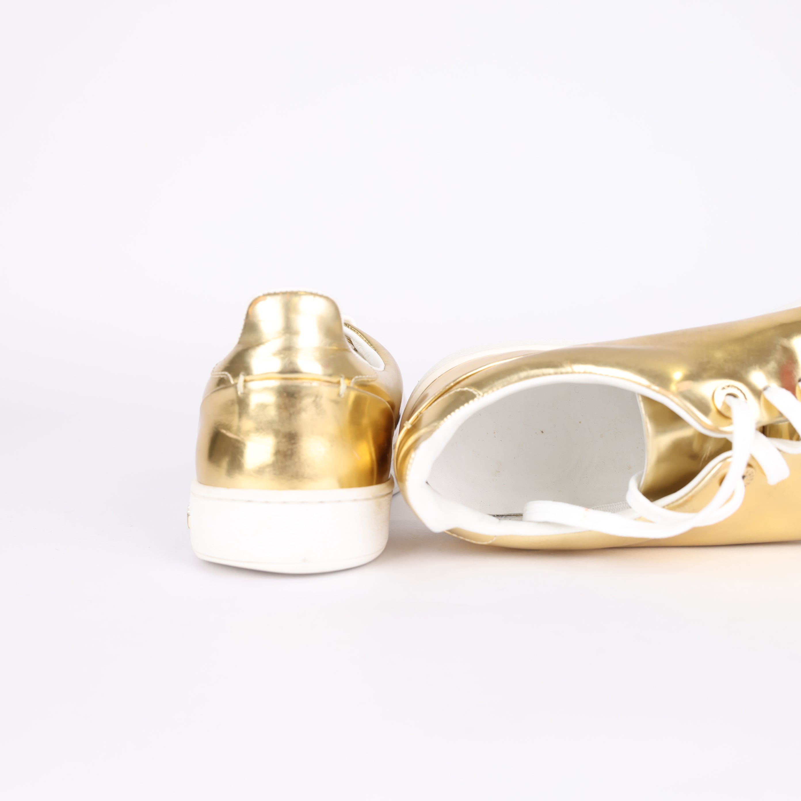 PRE OWNED- Louis Vuitton gold shiny panel shoes without insole size EU36.5/ UK3.5