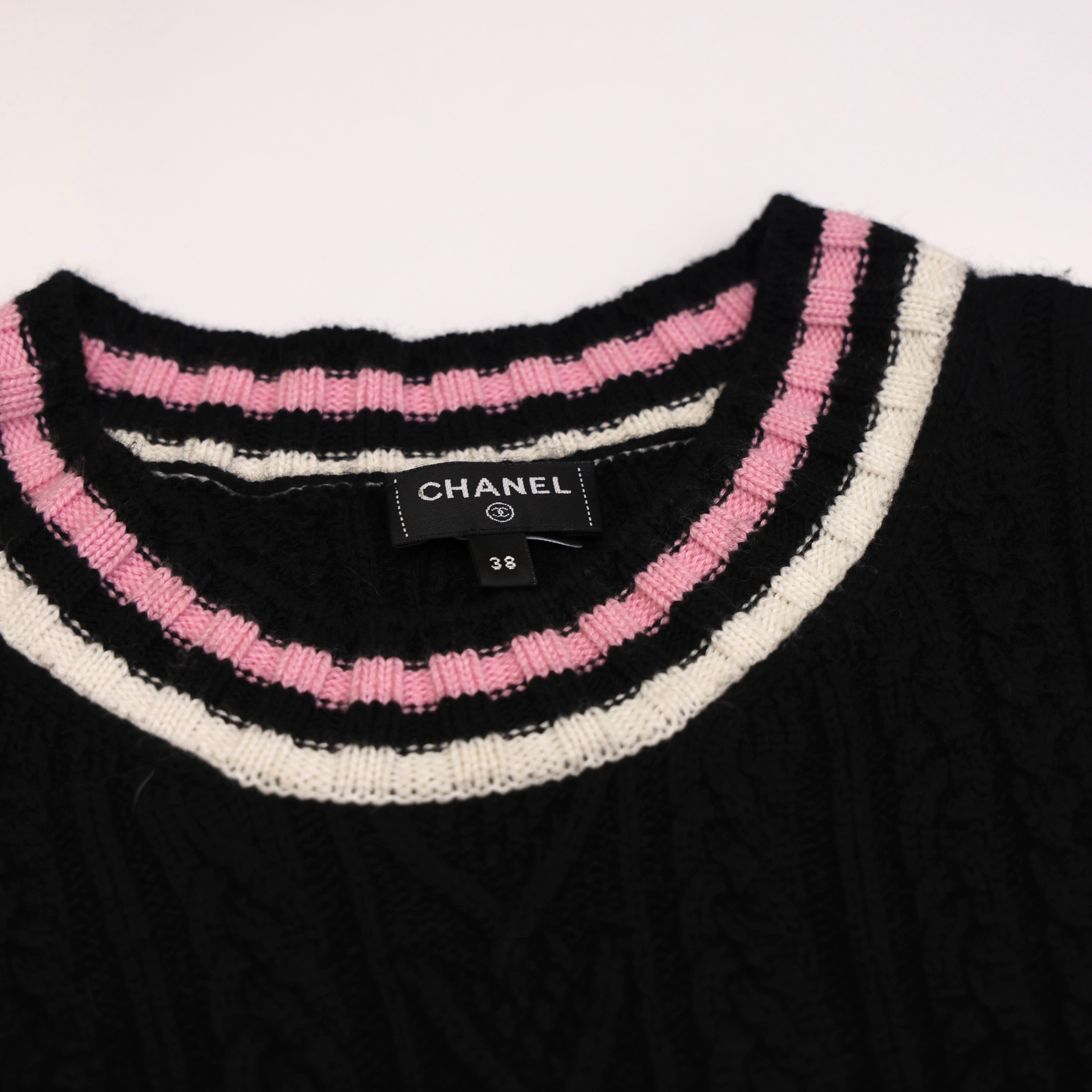 PRE OWNED- CHANEL Chanel twisted round neck logo button dress size 38