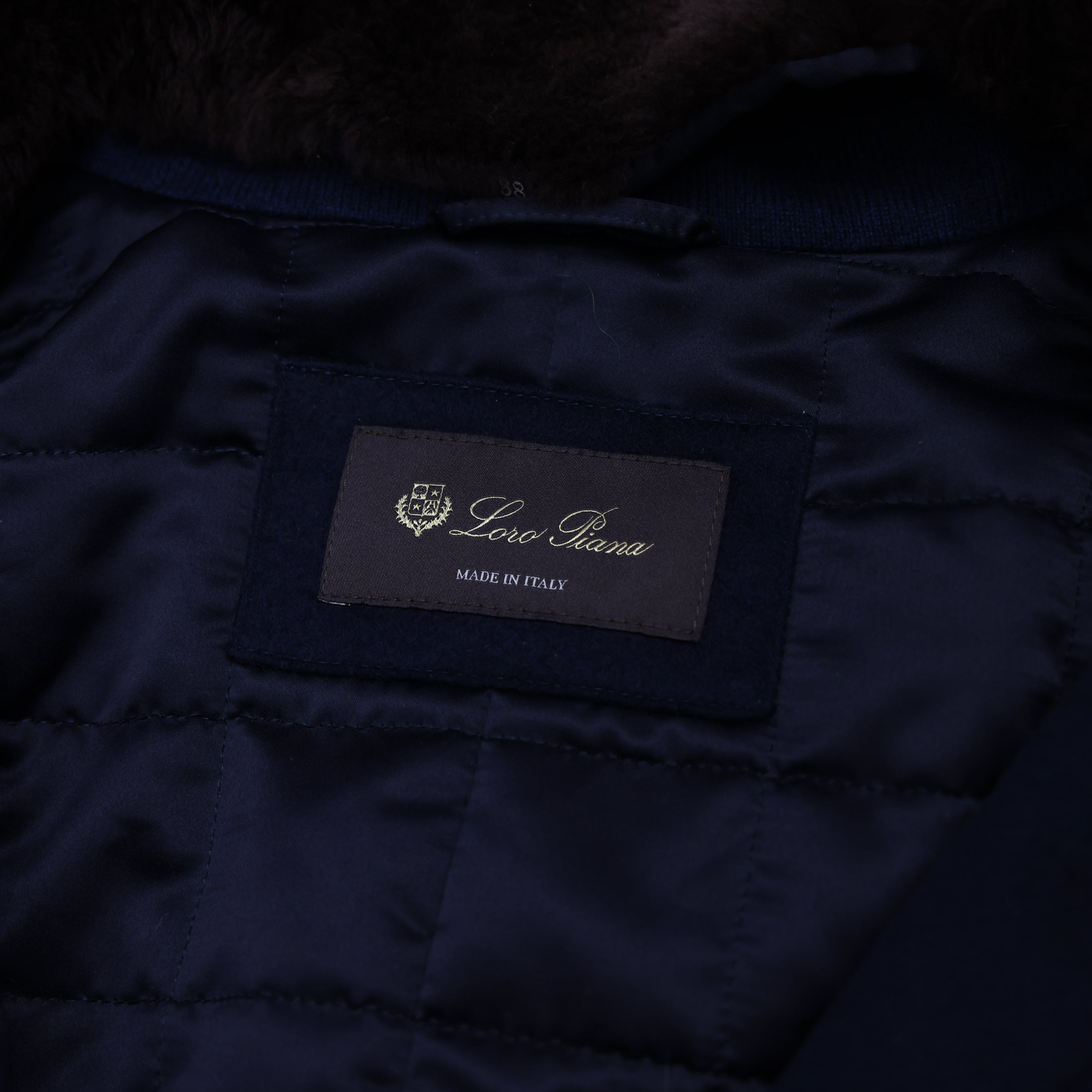 PRE OWNED- Loro Piana navy blue fur collar coat size 38