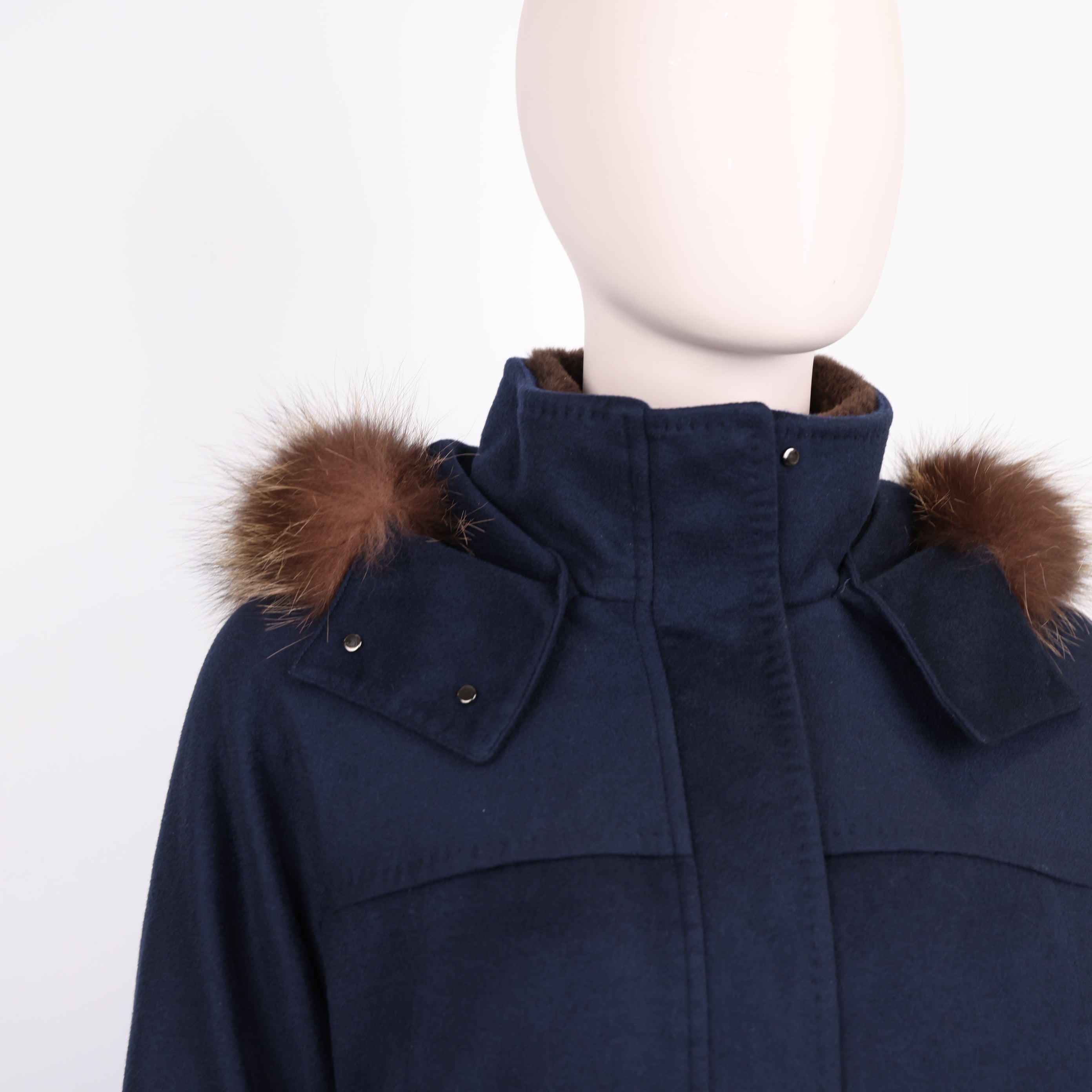 PRE OWNED- Loro Piana navy blue fur collar coat size 38