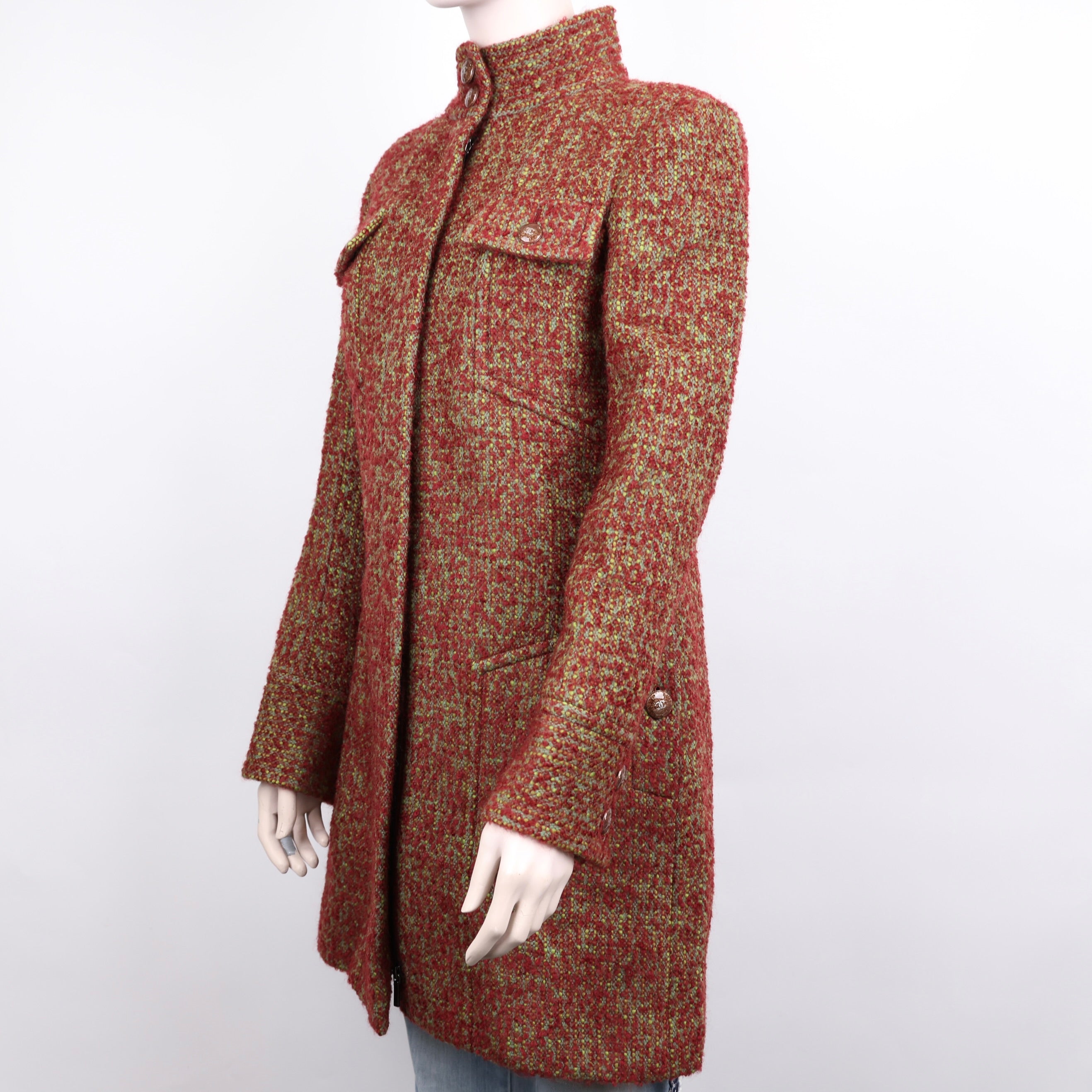 PRE OWNED- CHANEL wool coat size 42