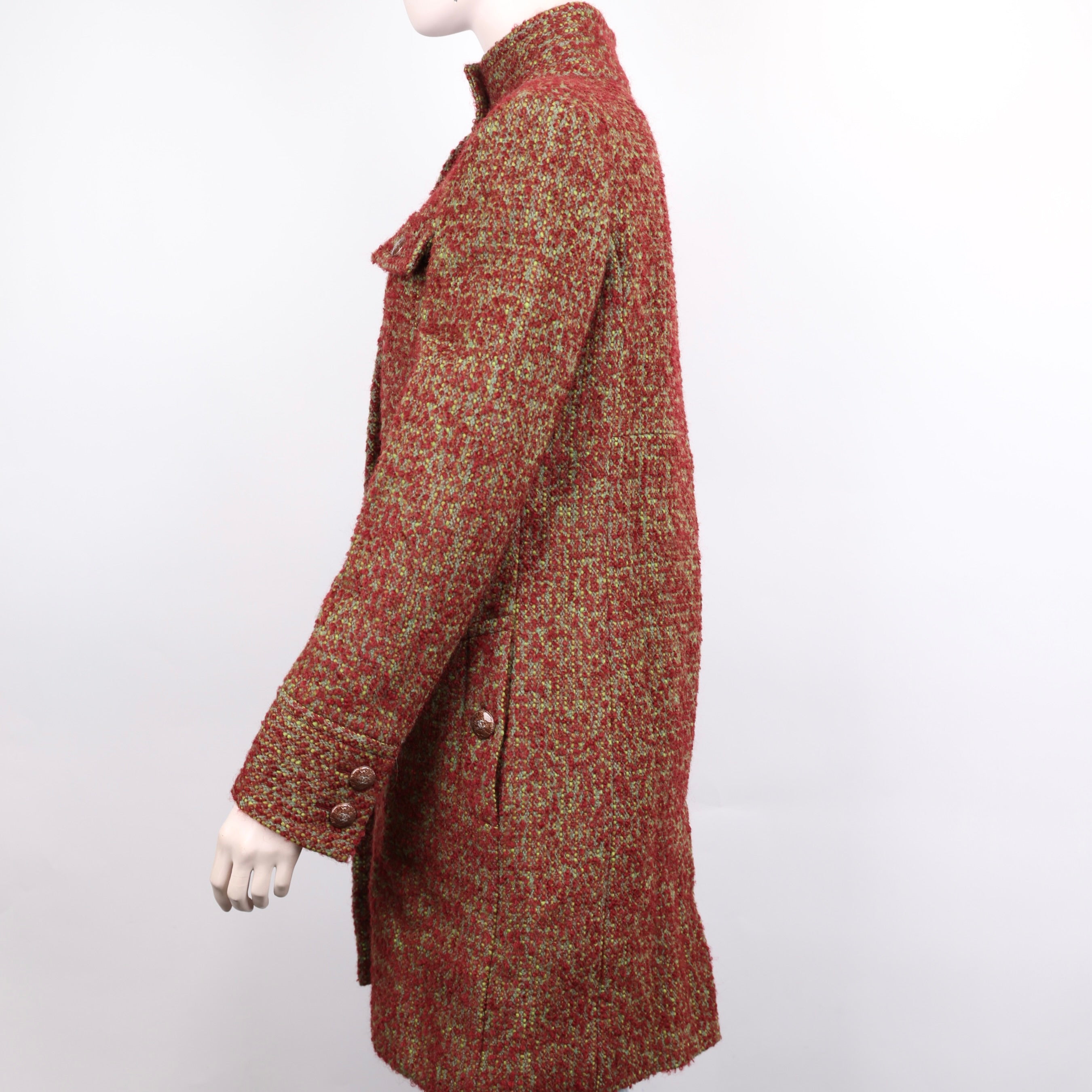 PRE OWNED- CHANEL wool coat size 42