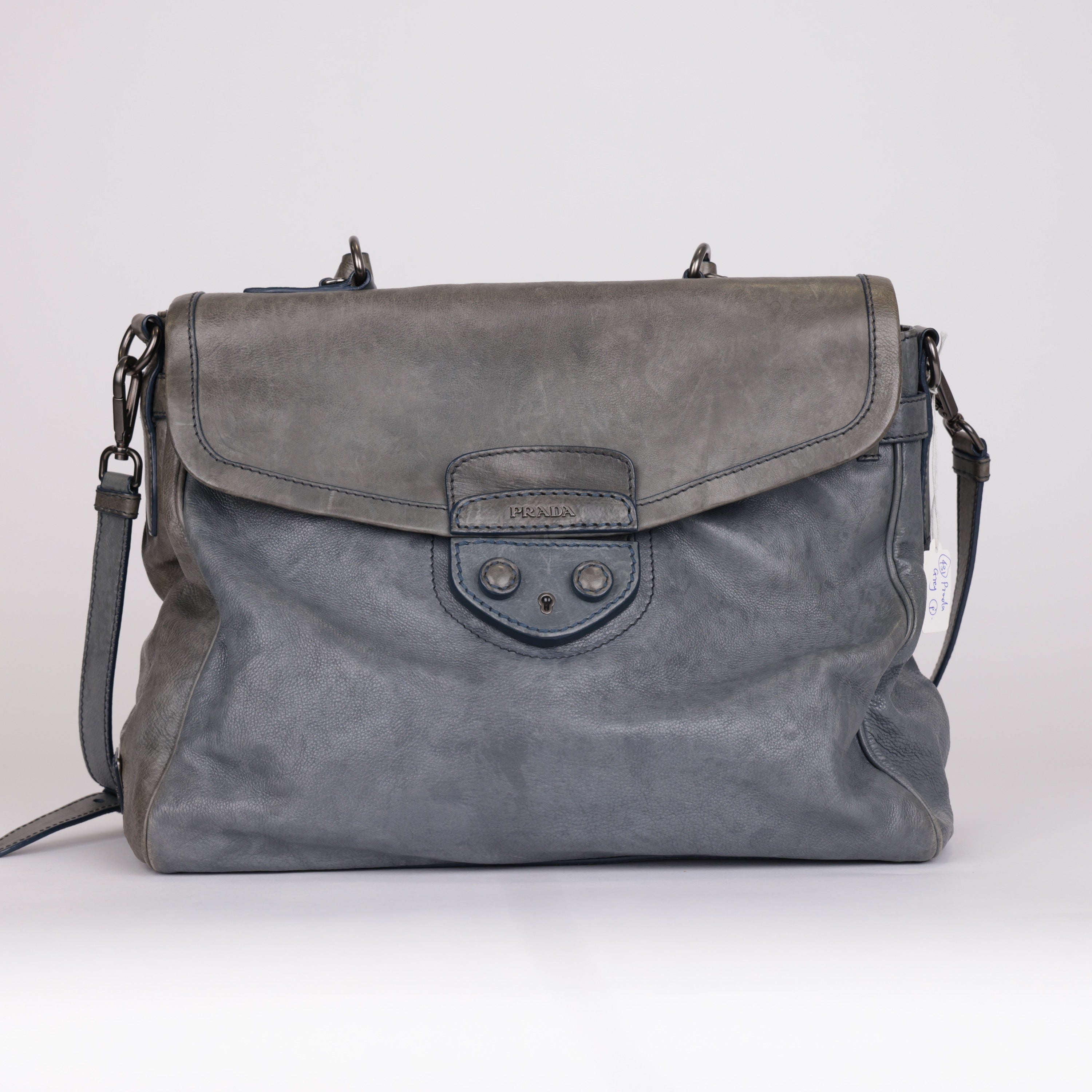 PRE OWNED-Prada Leather handbag