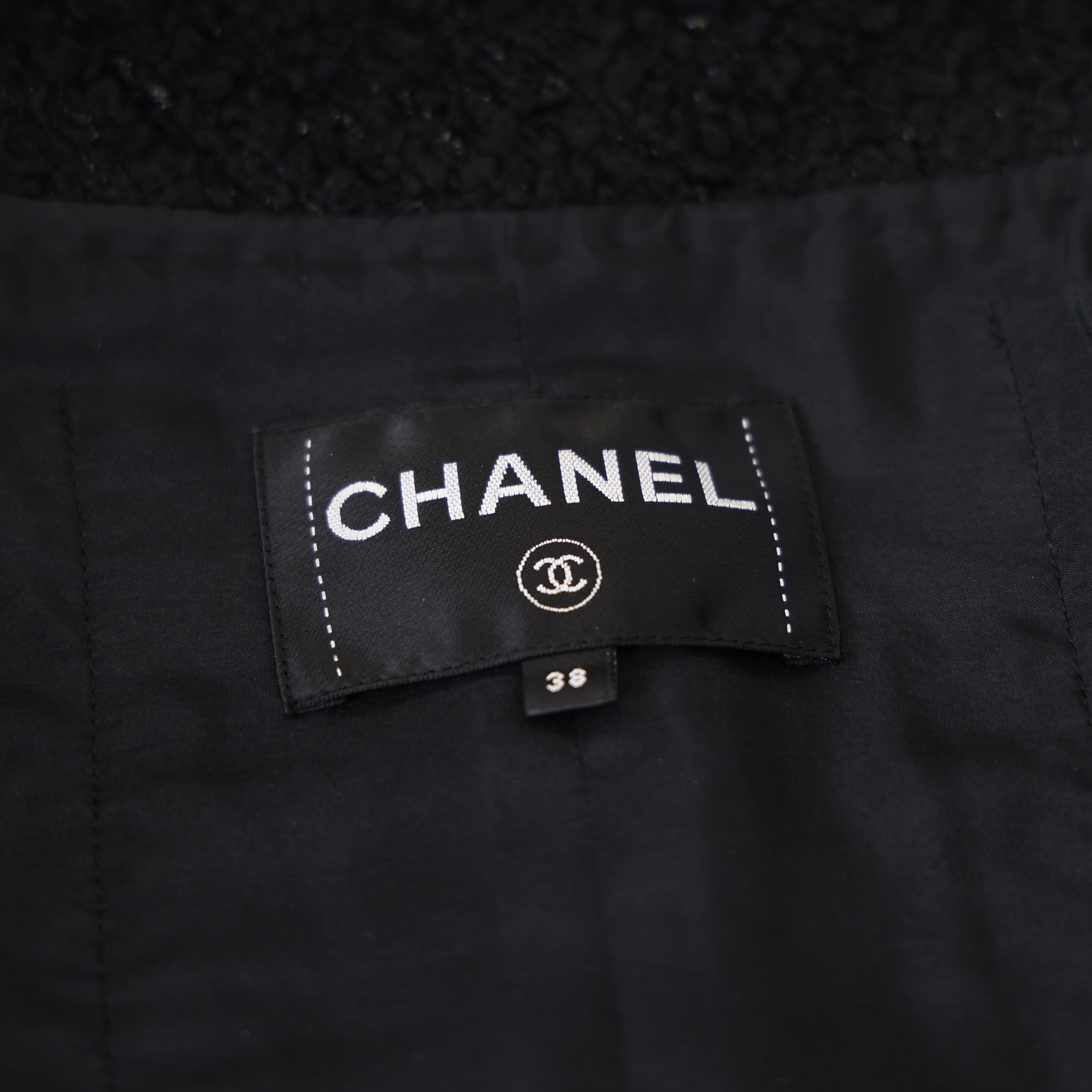 PRE OWNED- Chanel La petite veste noire short vest 38