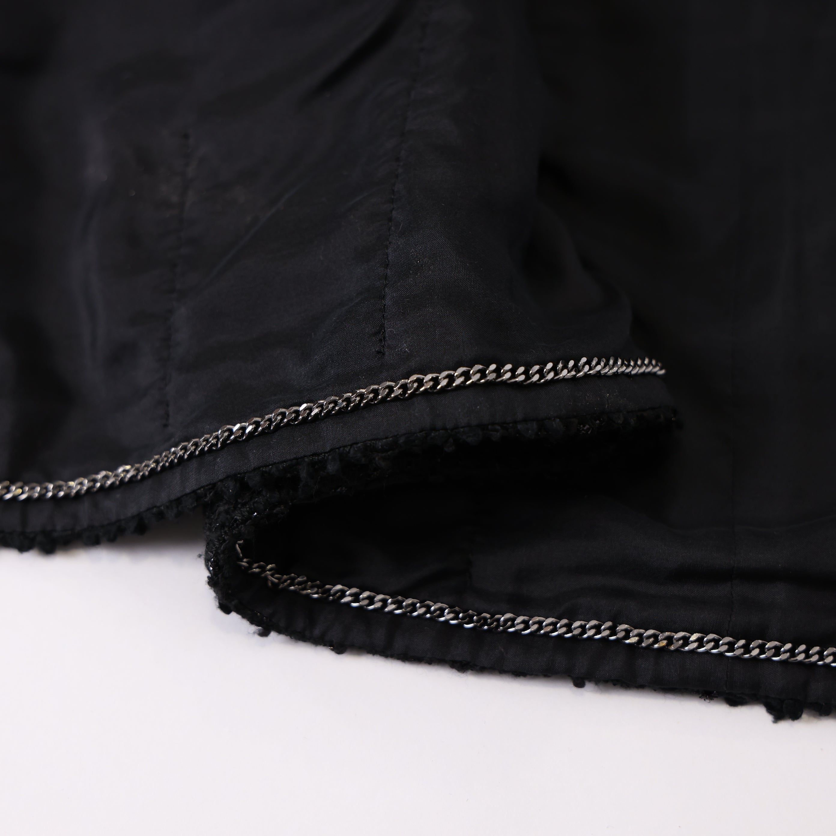 PRE OWNED- Chanel La petite veste noire short vest 38